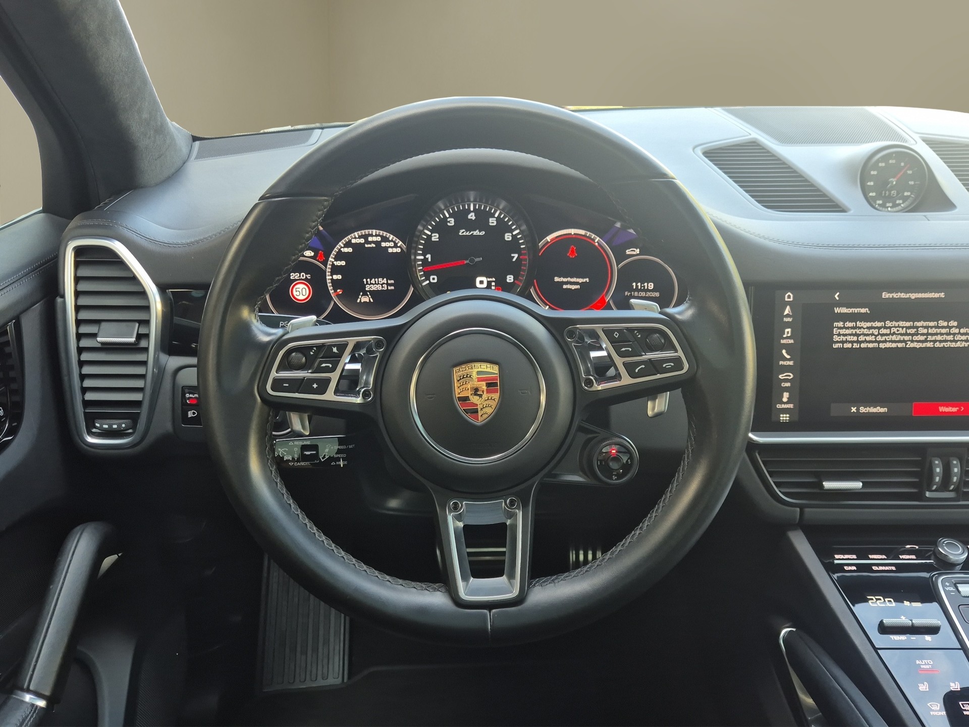 PORSCHE Cayenne Turbo-image-11