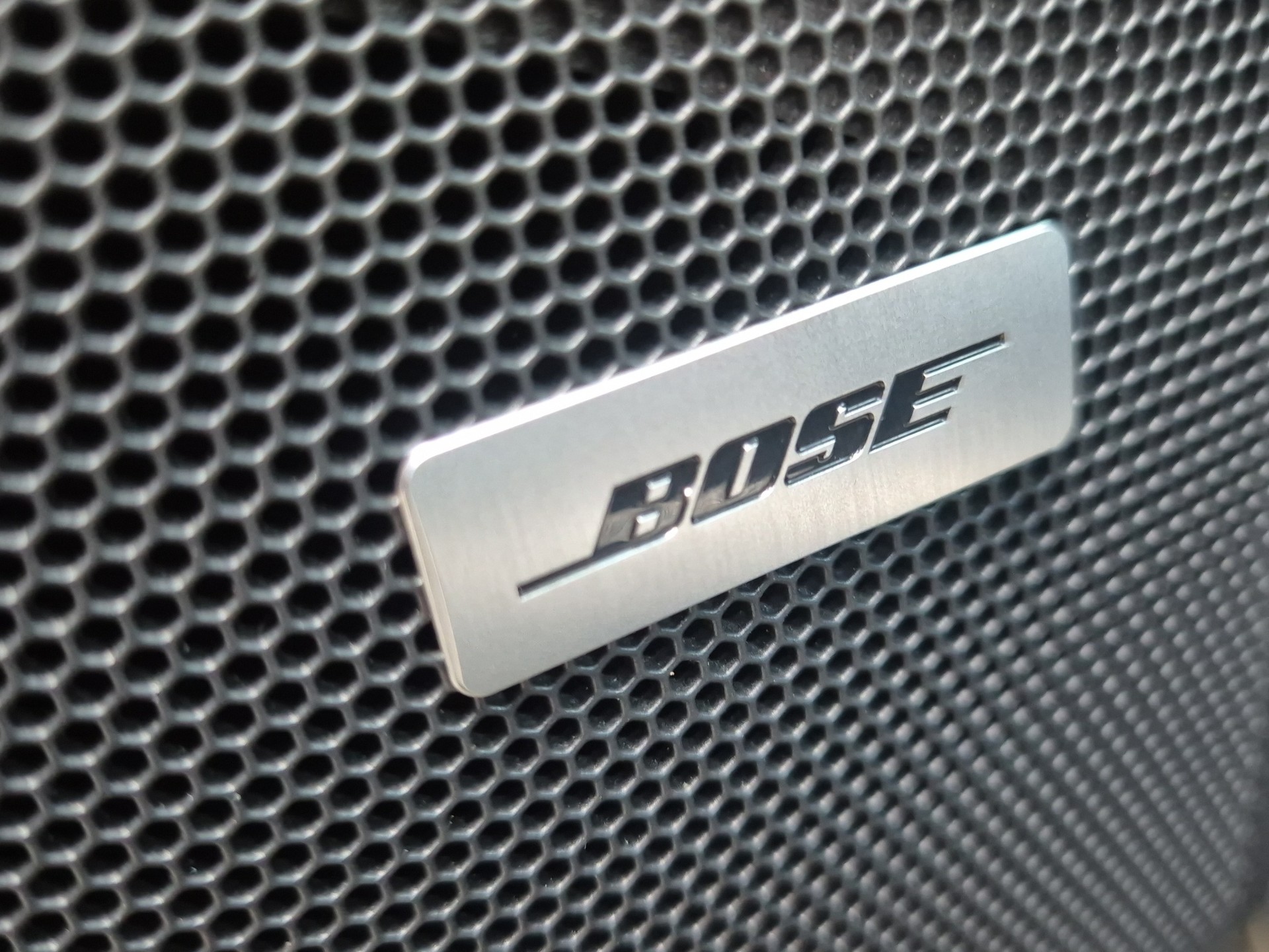 PORSCHE Cayenne Turbo-image-14