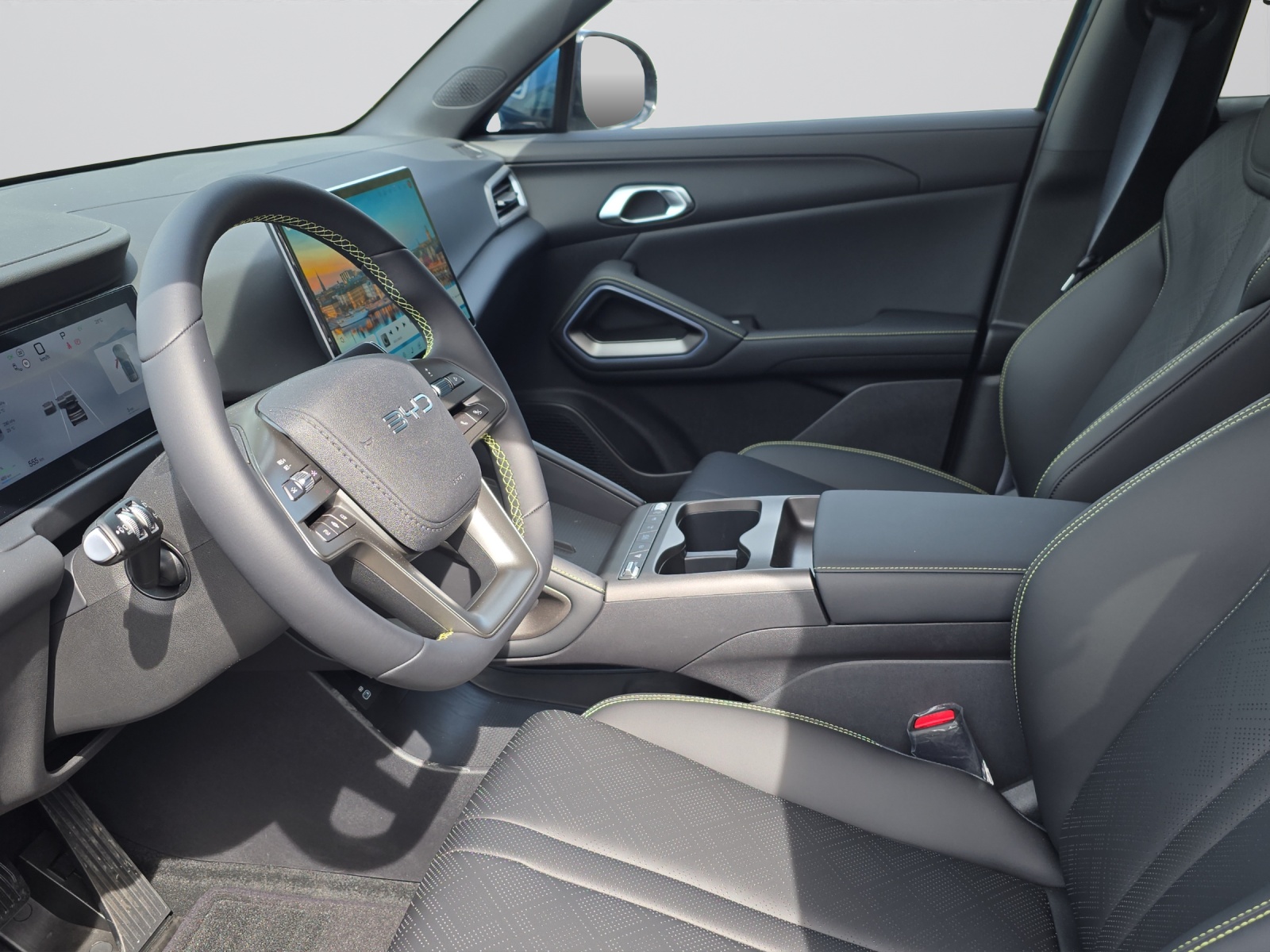 BYD Atto 2 DM-i Boost FWD-image-4