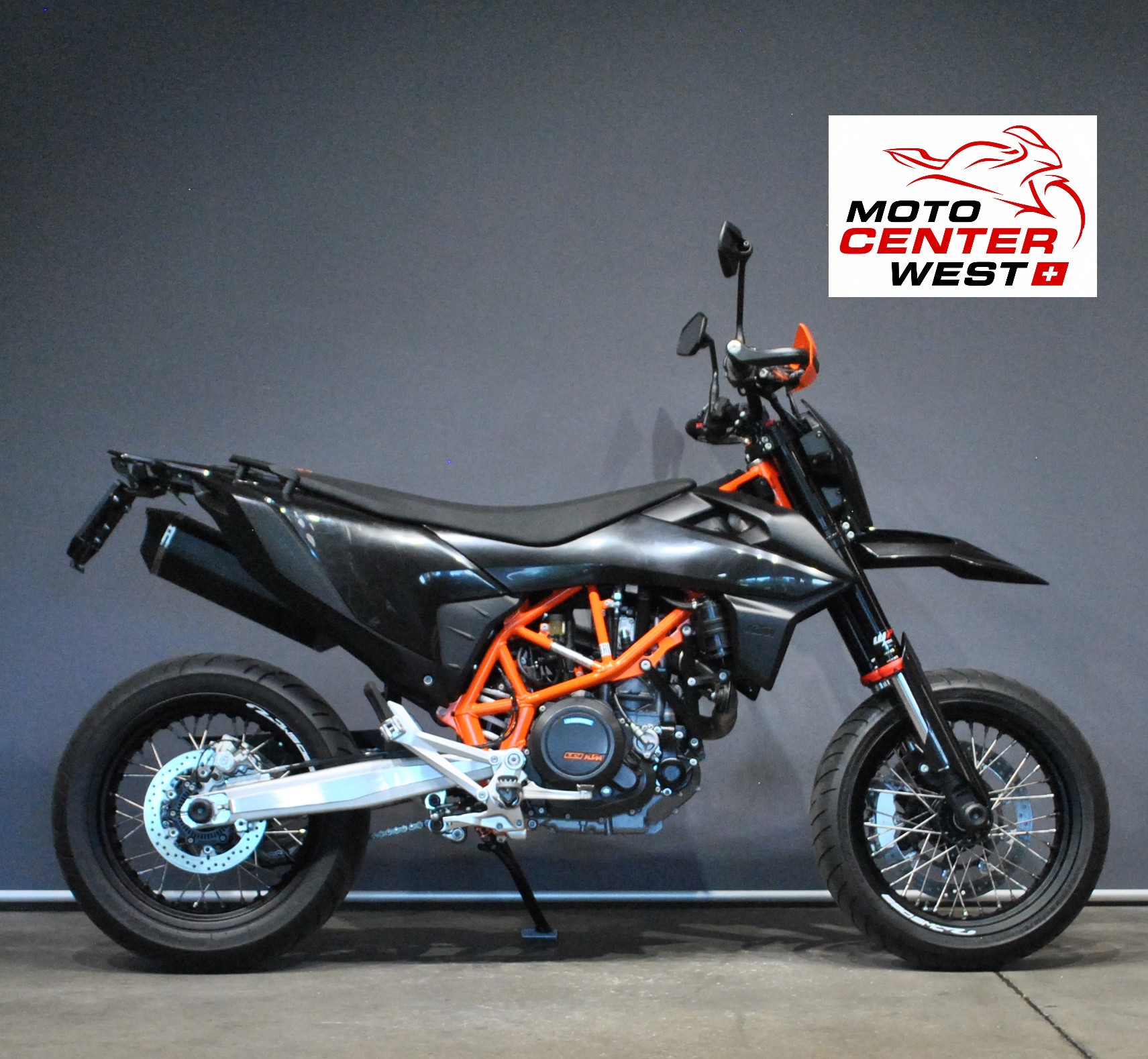 KTM 690 SMC R ABS (35 kW)-image-1
