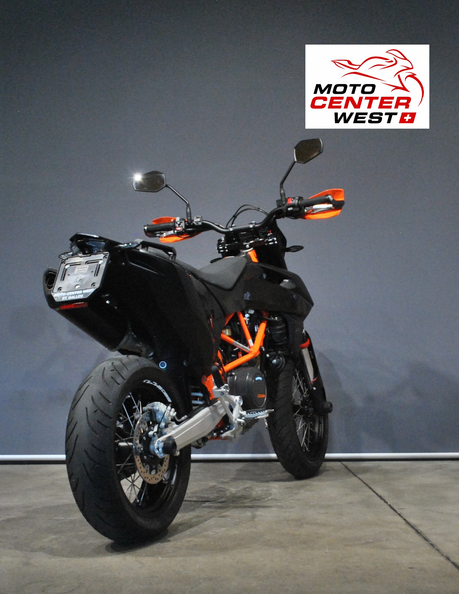 KTM 690 SMC R ABS (35 kW)-image-4