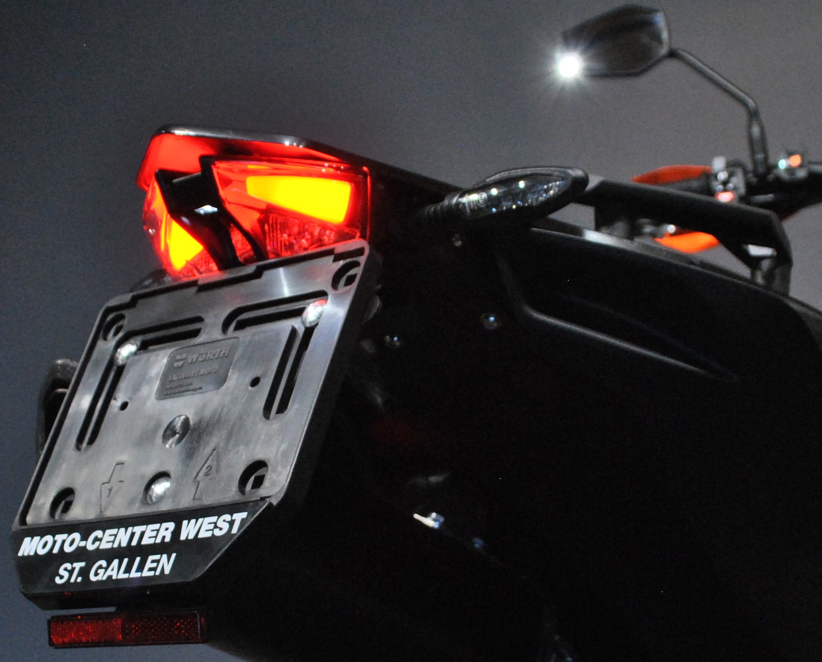 KTM 690 SMC R ABS (35 kW)-image-6
