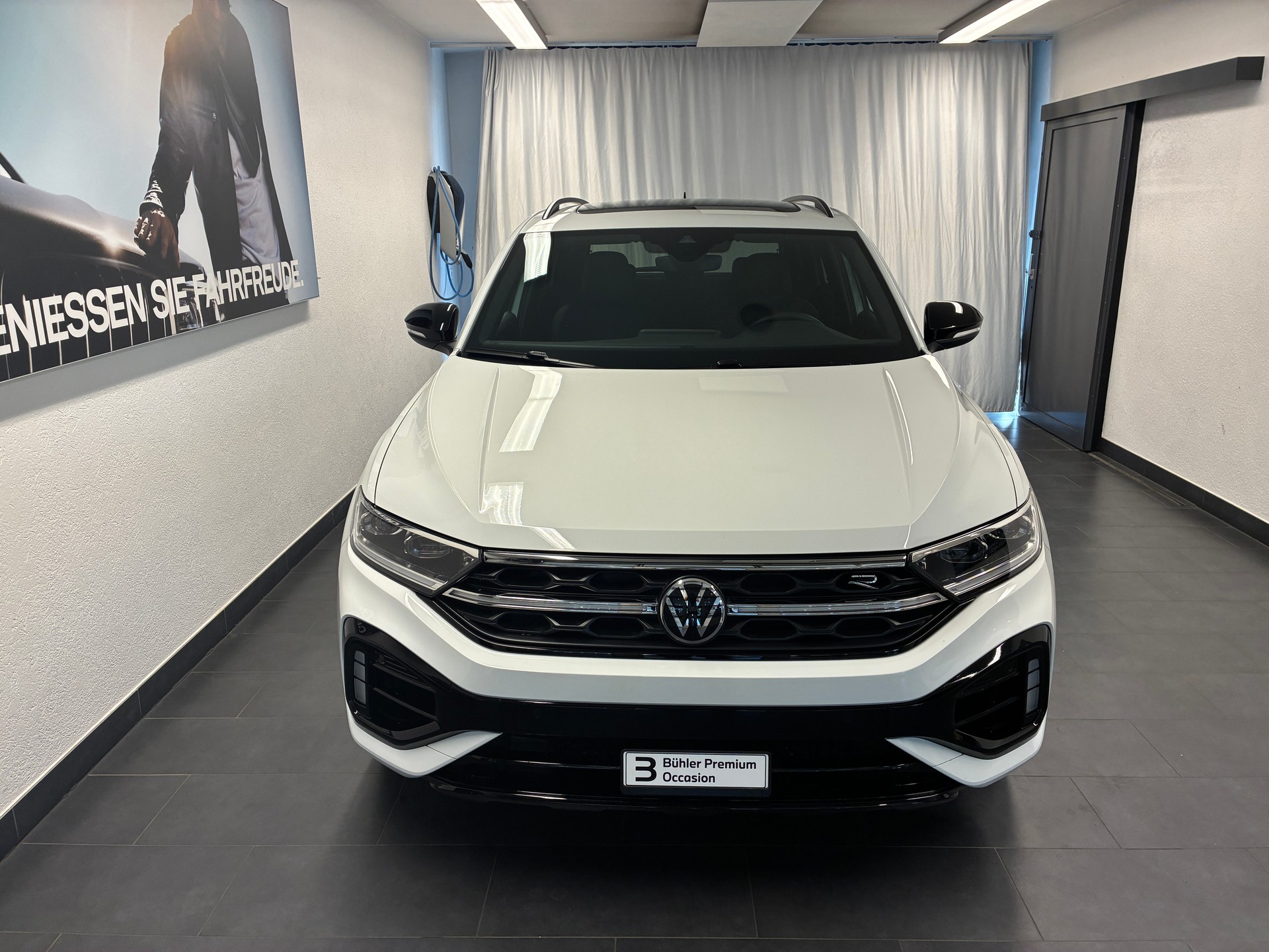 VW T-Roc 2.0 TSI R DSG 4motion-showroom-element-1