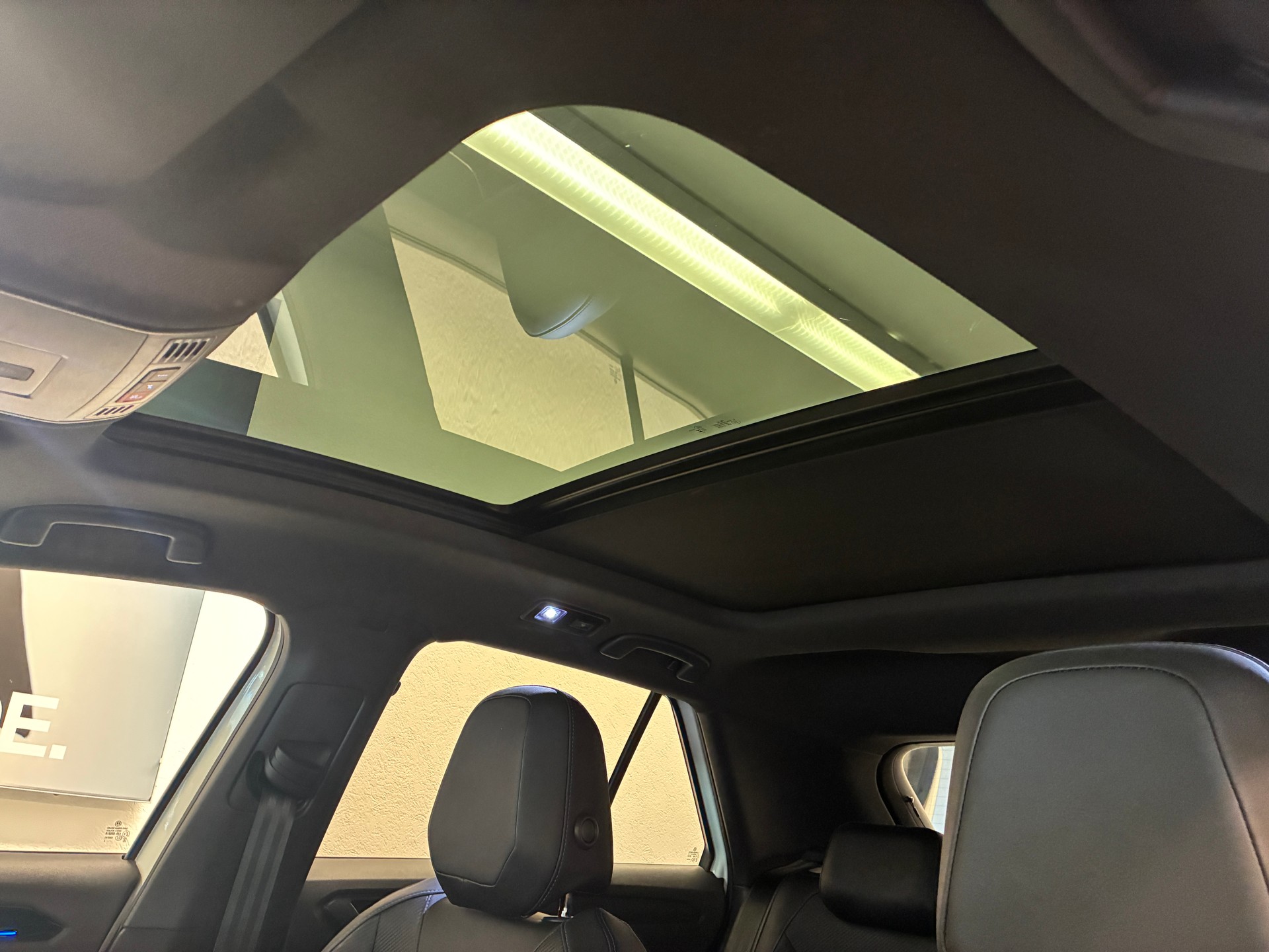 VW T-Roc 2.0 TSI R DSG 4motion-image-12