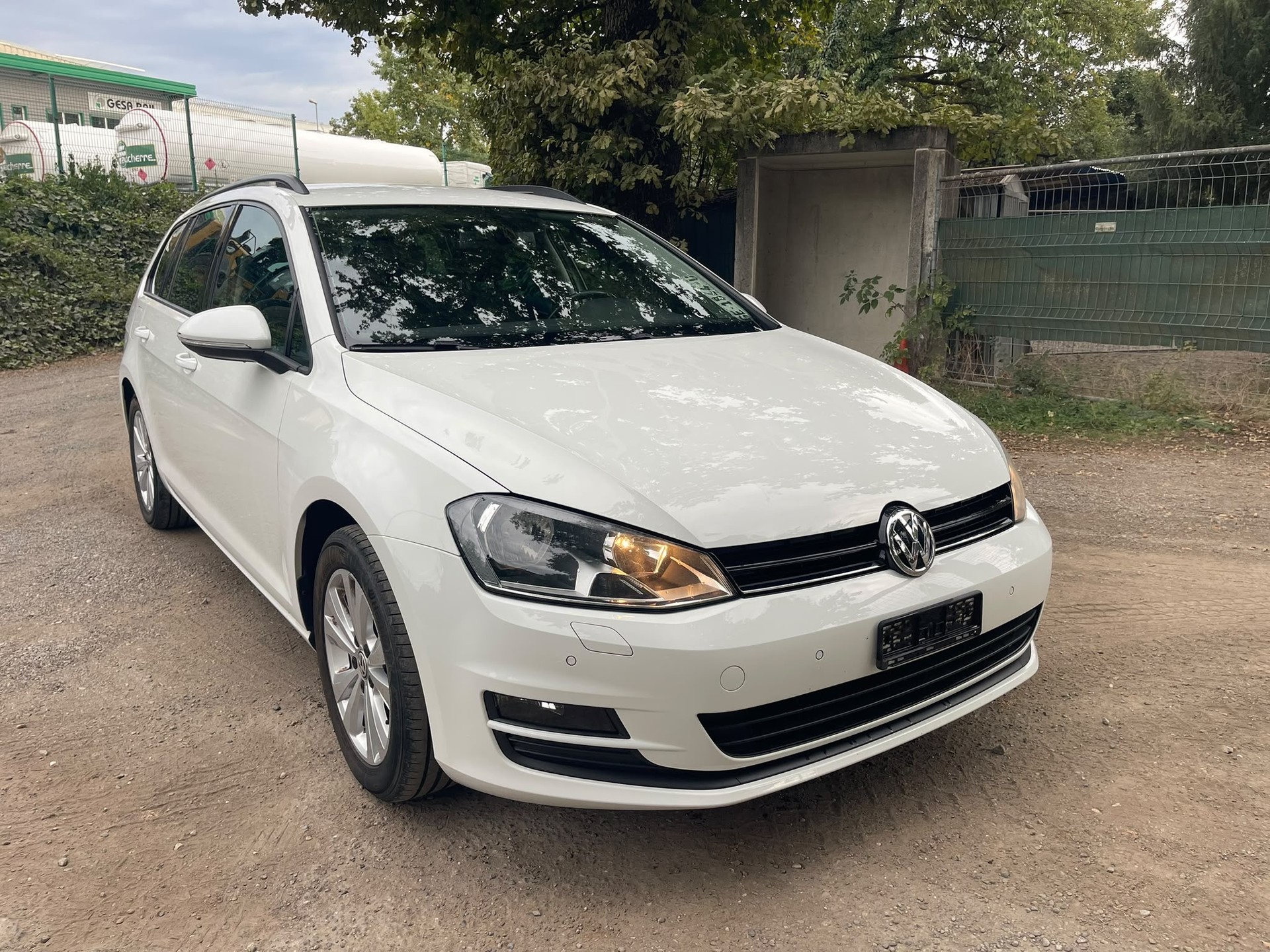VW Golf Variant 1.6 TDI Lounge R-Liine 4Motion