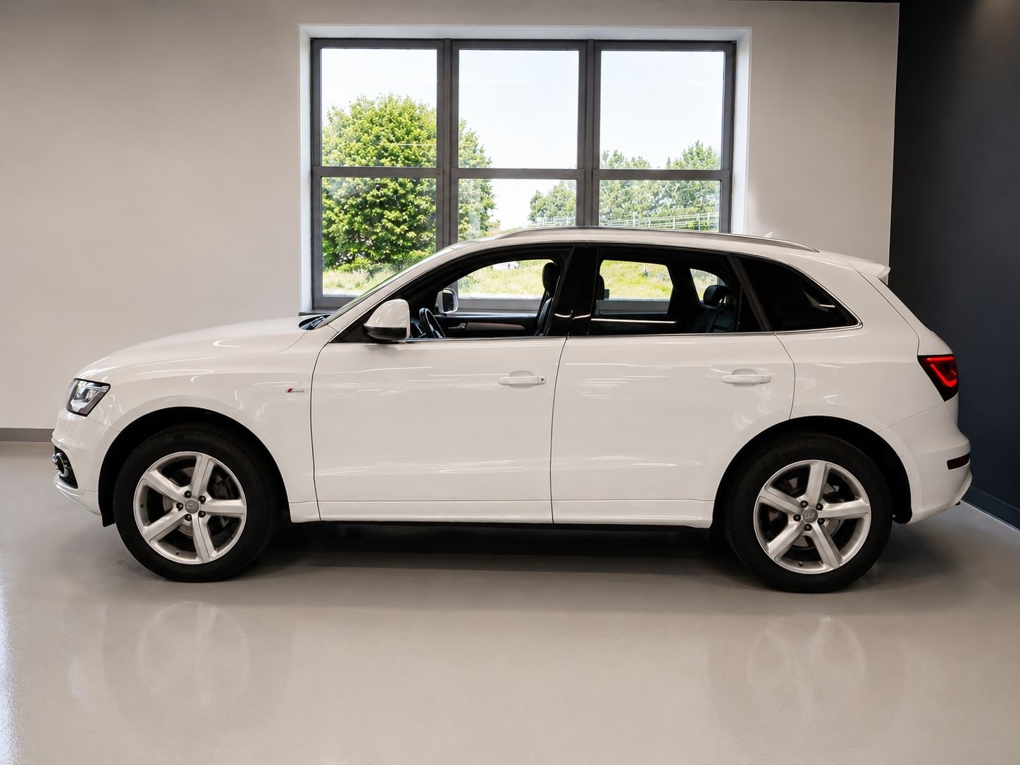 AUDI Q5 3.0 TFSI quattro tiptronic-image-7