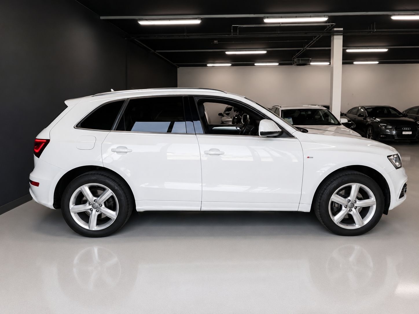 AUDI Q5 3.0 TFSI quattro tiptronic-image-8