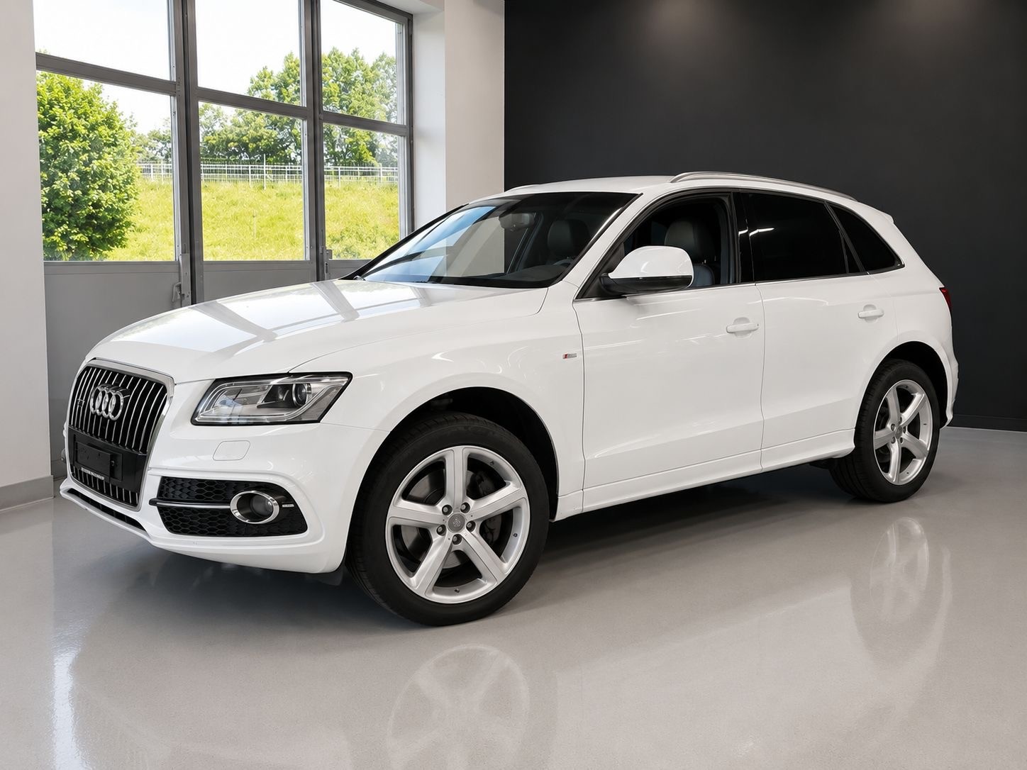 AUDI Q5 3.0 TFSI quattro tiptronic-image-9