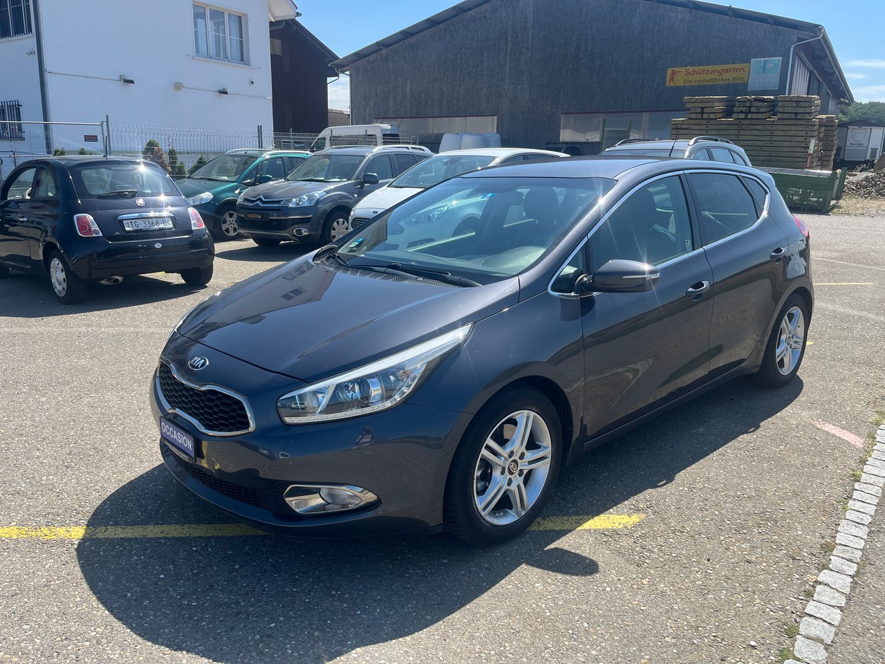 KIA Cee'd 1.4 CRDi Swiss Eco Edition-image-1