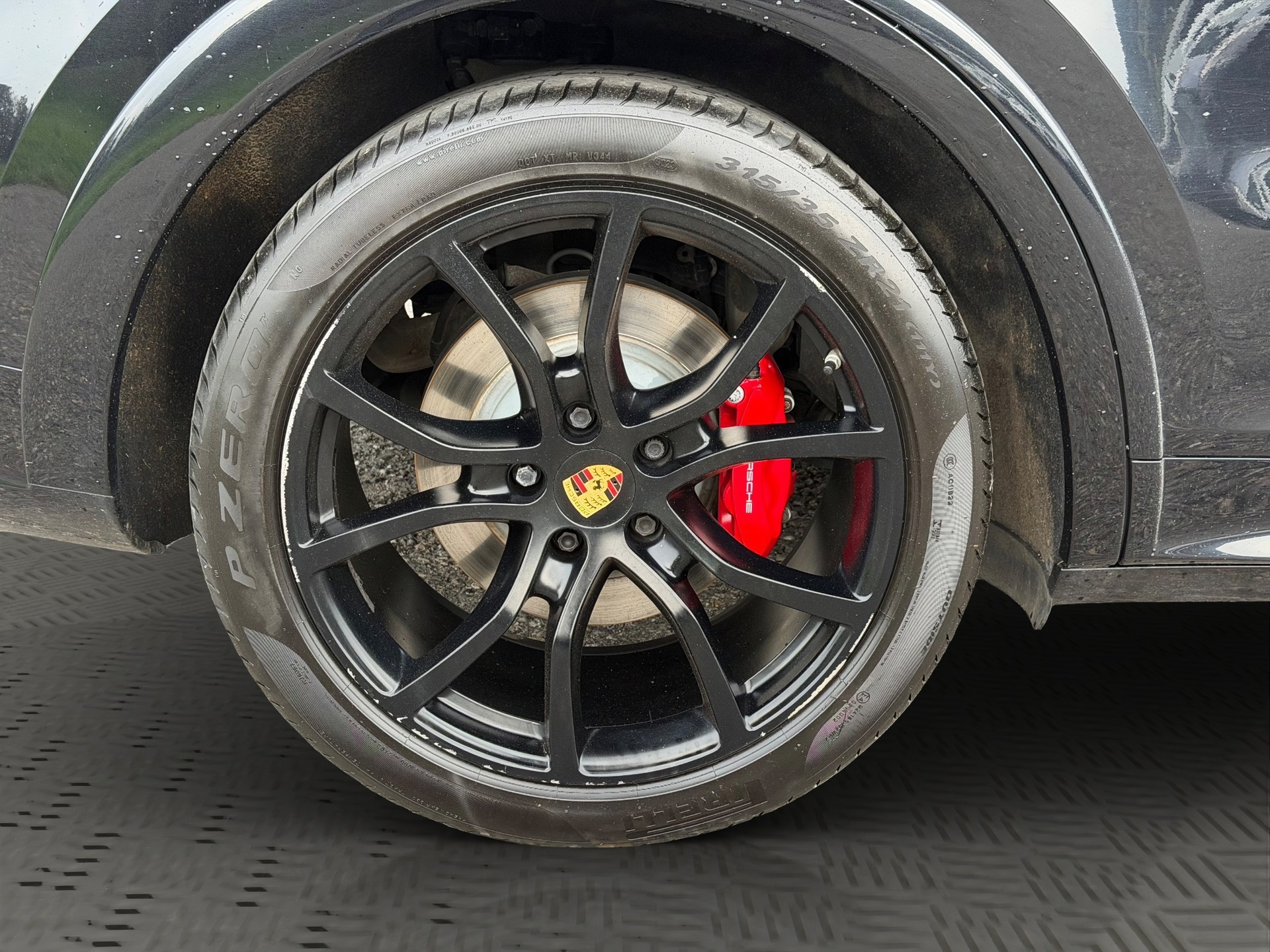 PORSCHE Cayenne GTS Coupé-image-25