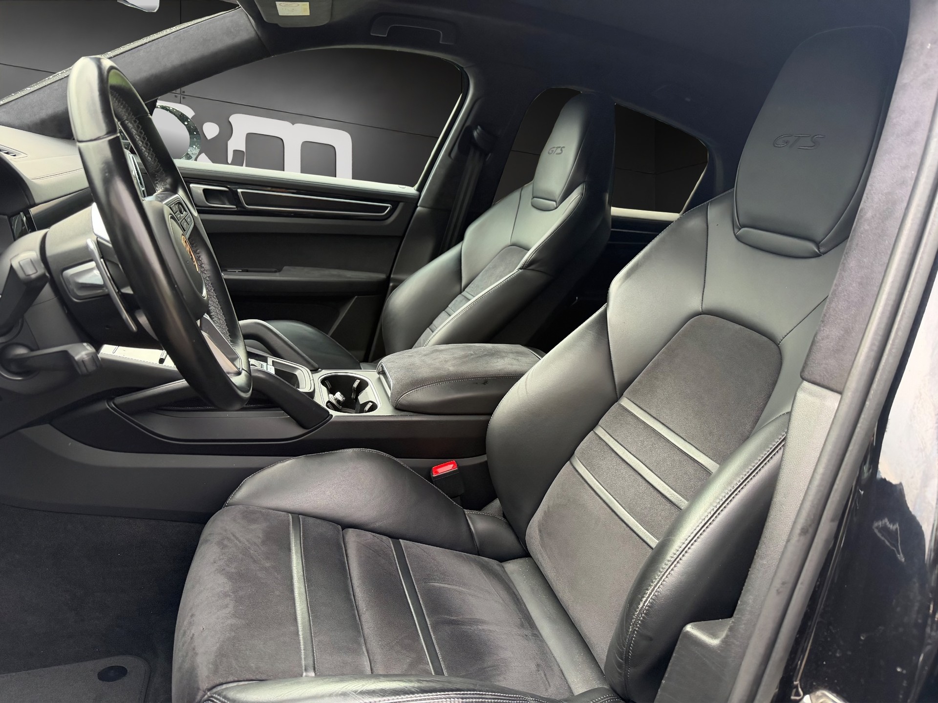 PORSCHE Cayenne GTS Coupé-image-9
