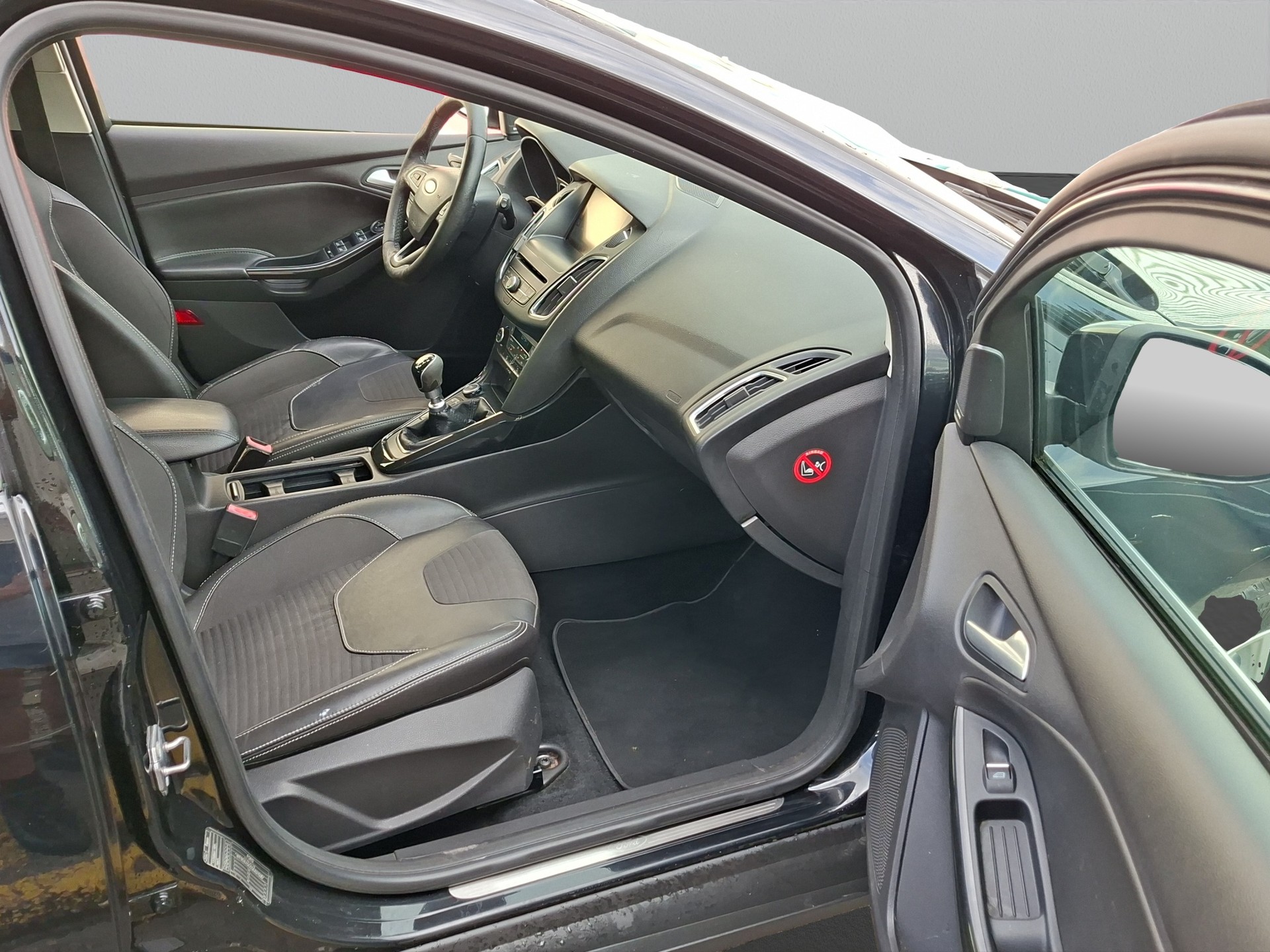 FORD Focus 1.5 SCTi Trend-image-16