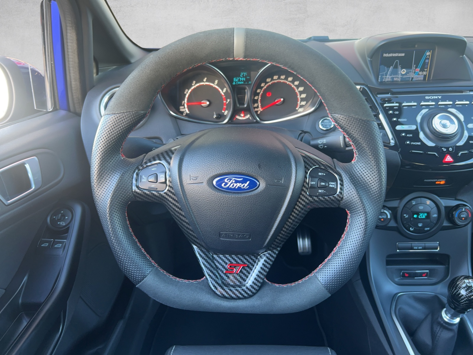 FORD Fiesta 1.6 SCTi ST-2-image-14