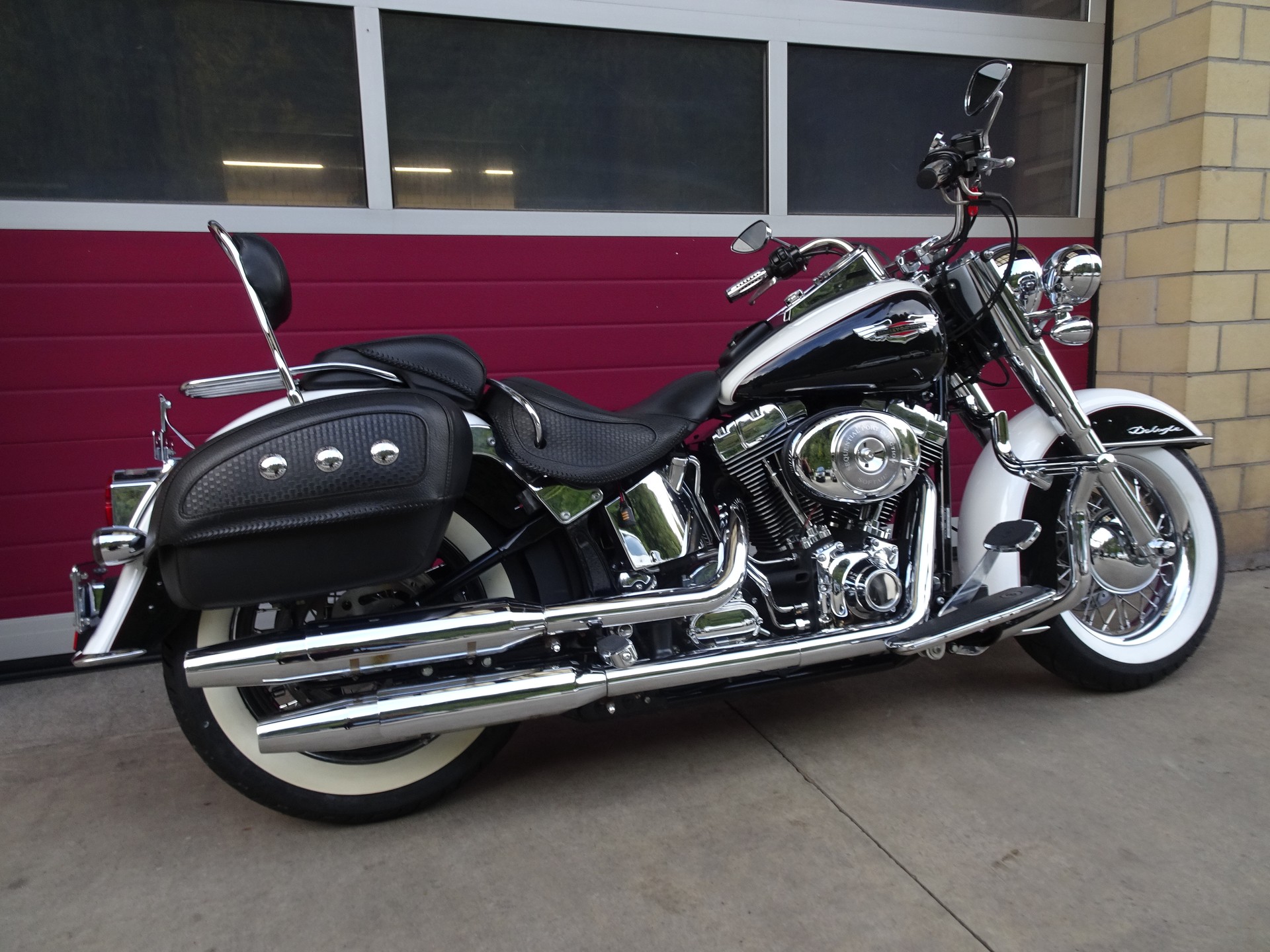 HARLEY-DAVIDSON FLSTNI Softail Deluxe-image-7