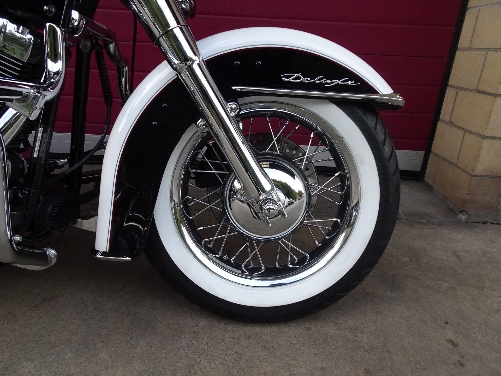 HARLEY-DAVIDSON FLSTNI Softail Deluxe-image-1