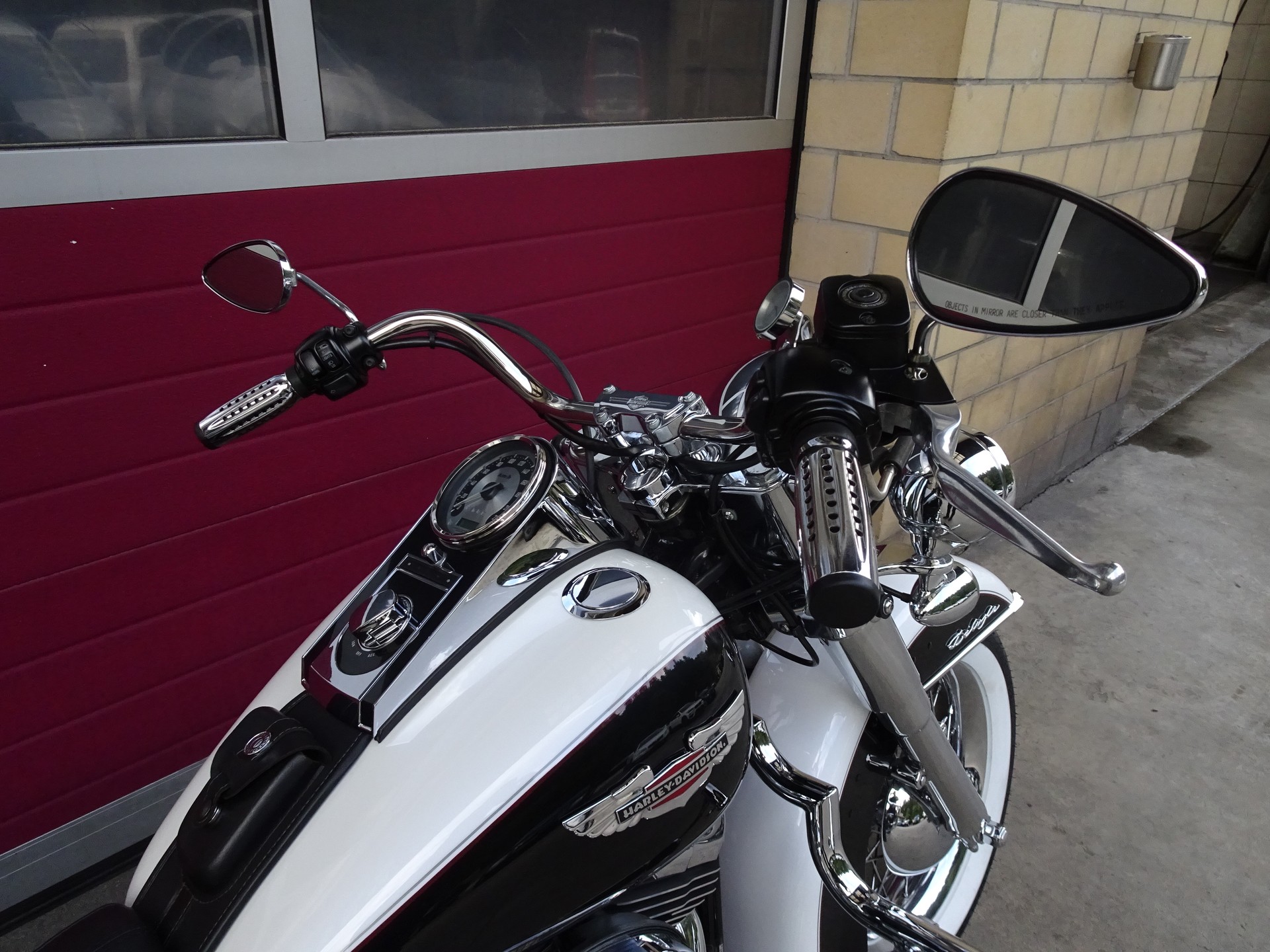 HARLEY-DAVIDSON FLSTNI Softail Deluxe-image-4