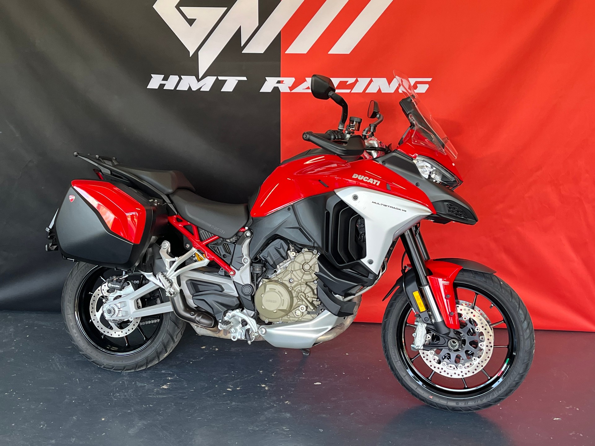 DUCATI Multistrada V4
