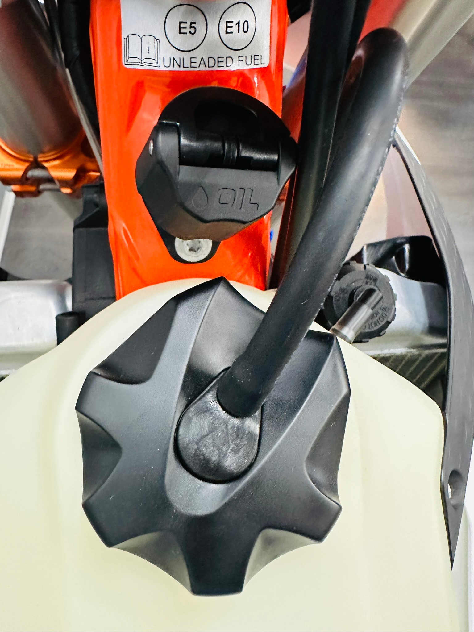 KTM 300 EXC Six Days-image-13