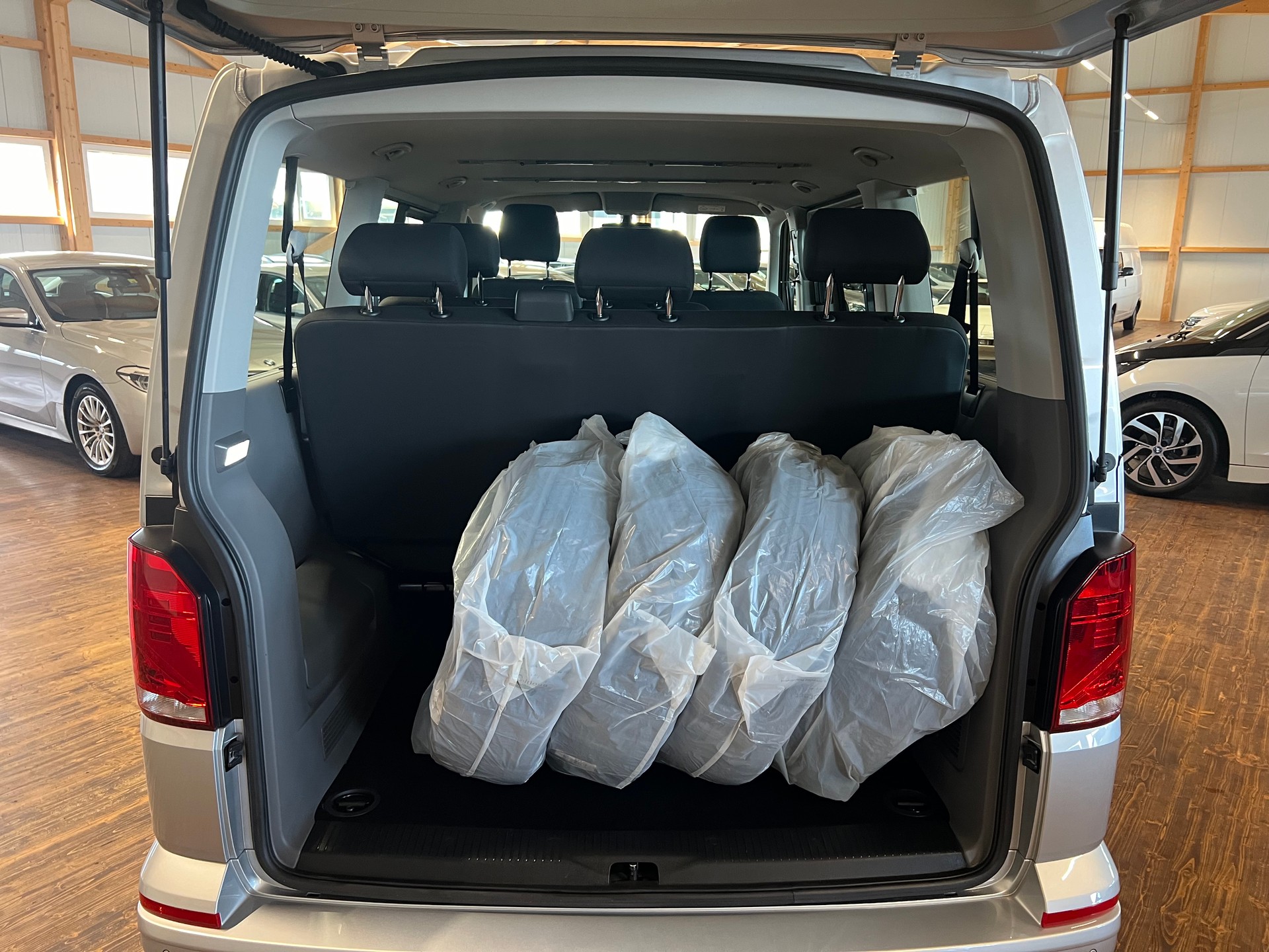 VW T6.1 Caravelle 2.0 TDI Comfortline DSG-image-13