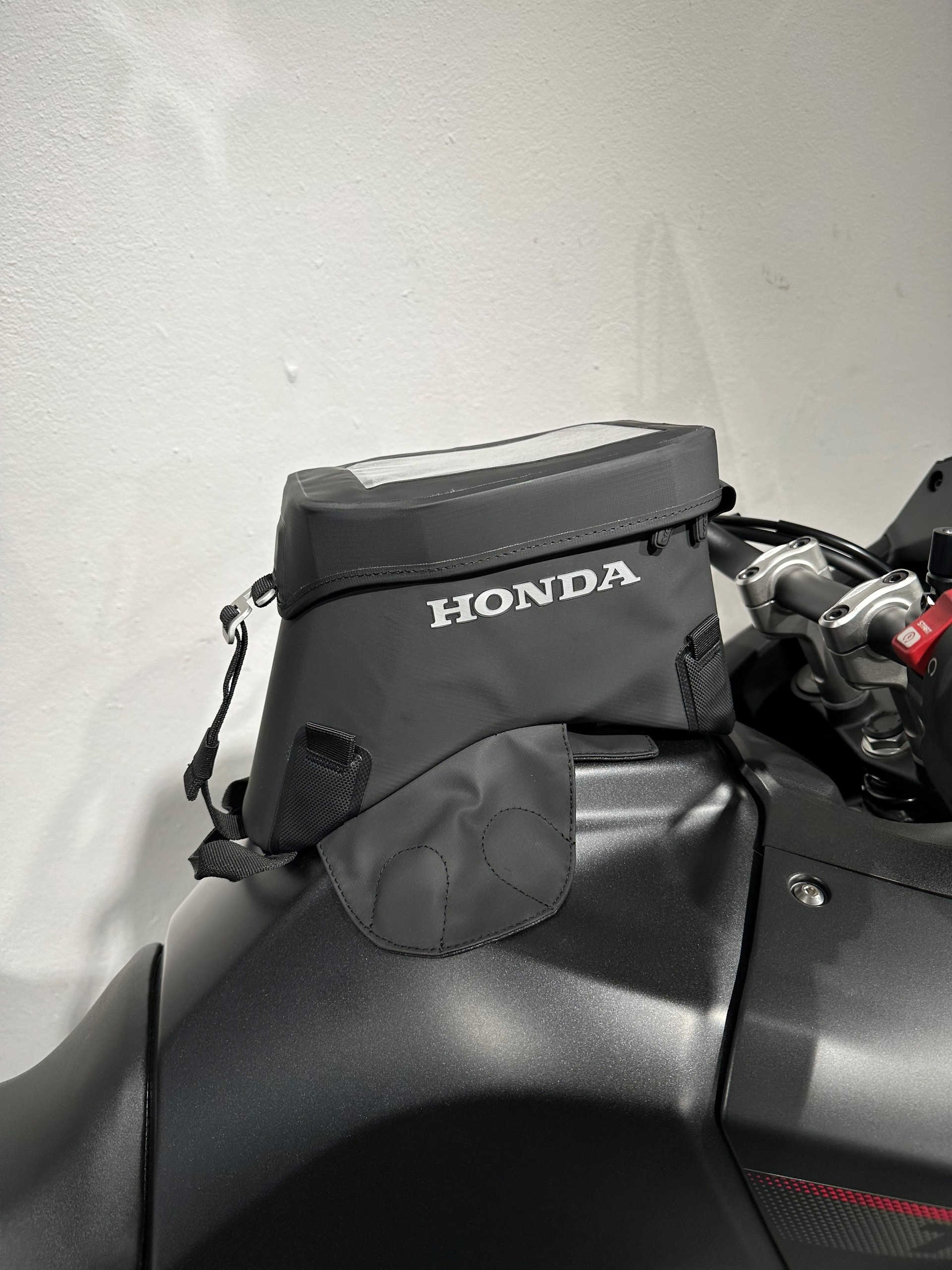HONDA XL 750 Transalp-image-4