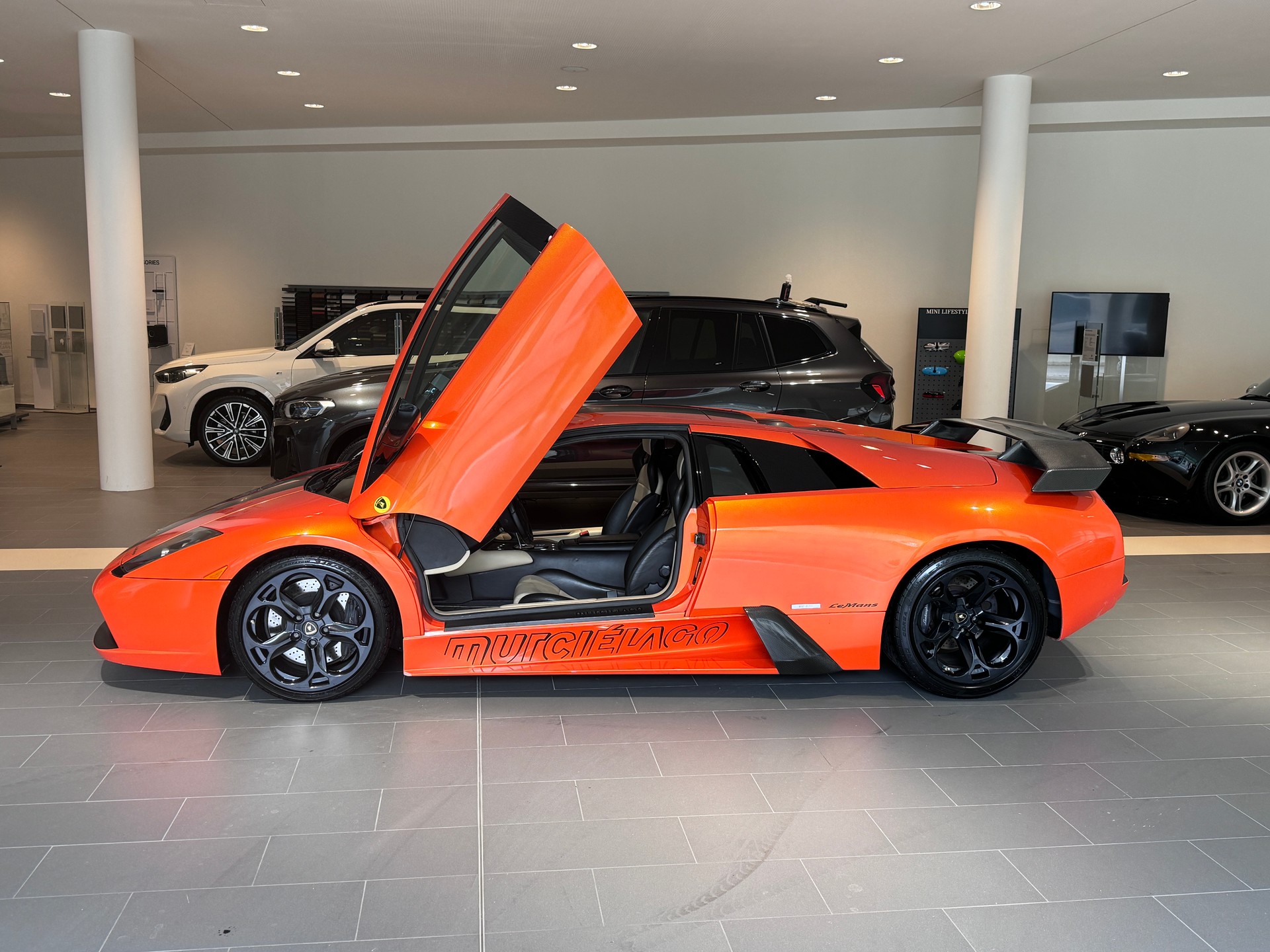 LAMBORGHINI Murciélago 6.2 Coupé-showroom-element-3