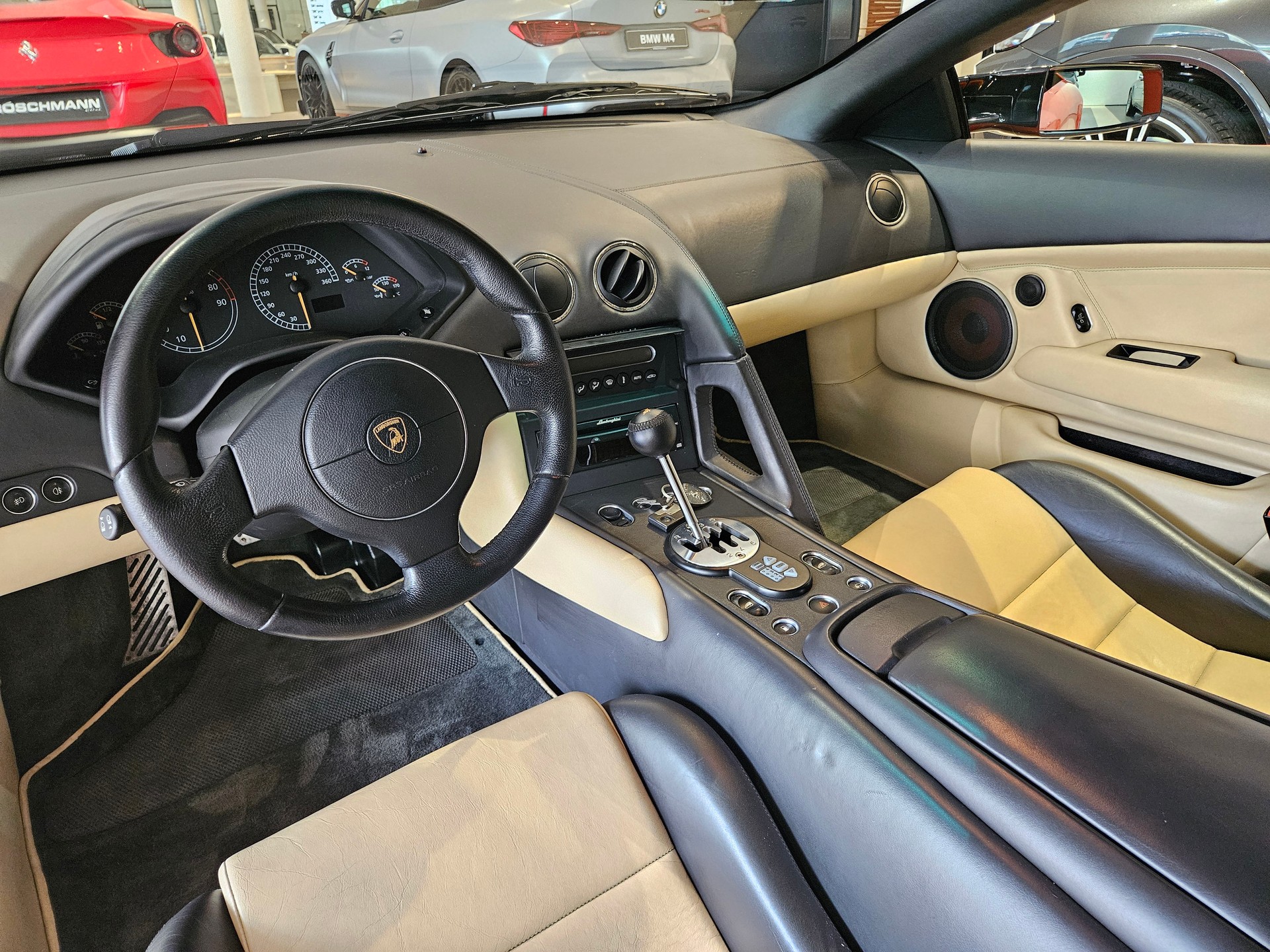LAMBORGHINI Murciélago 6.2 Coupé-image-12