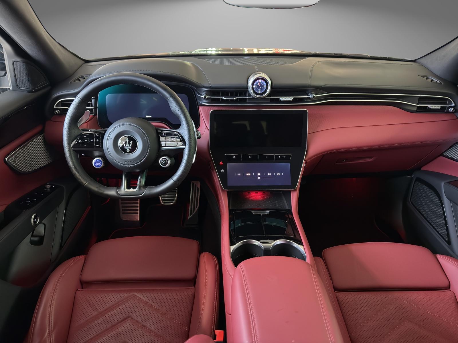 MASERATI Grecale 2.0 Hybrid Modena-image-8