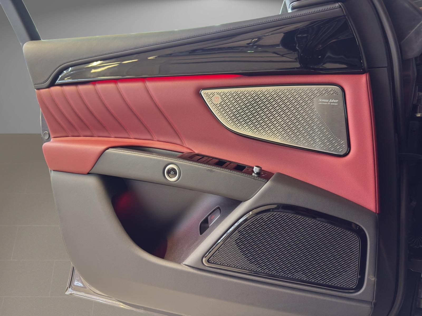 MASERATI Grecale 2.0 Hybrid Modena-image-14