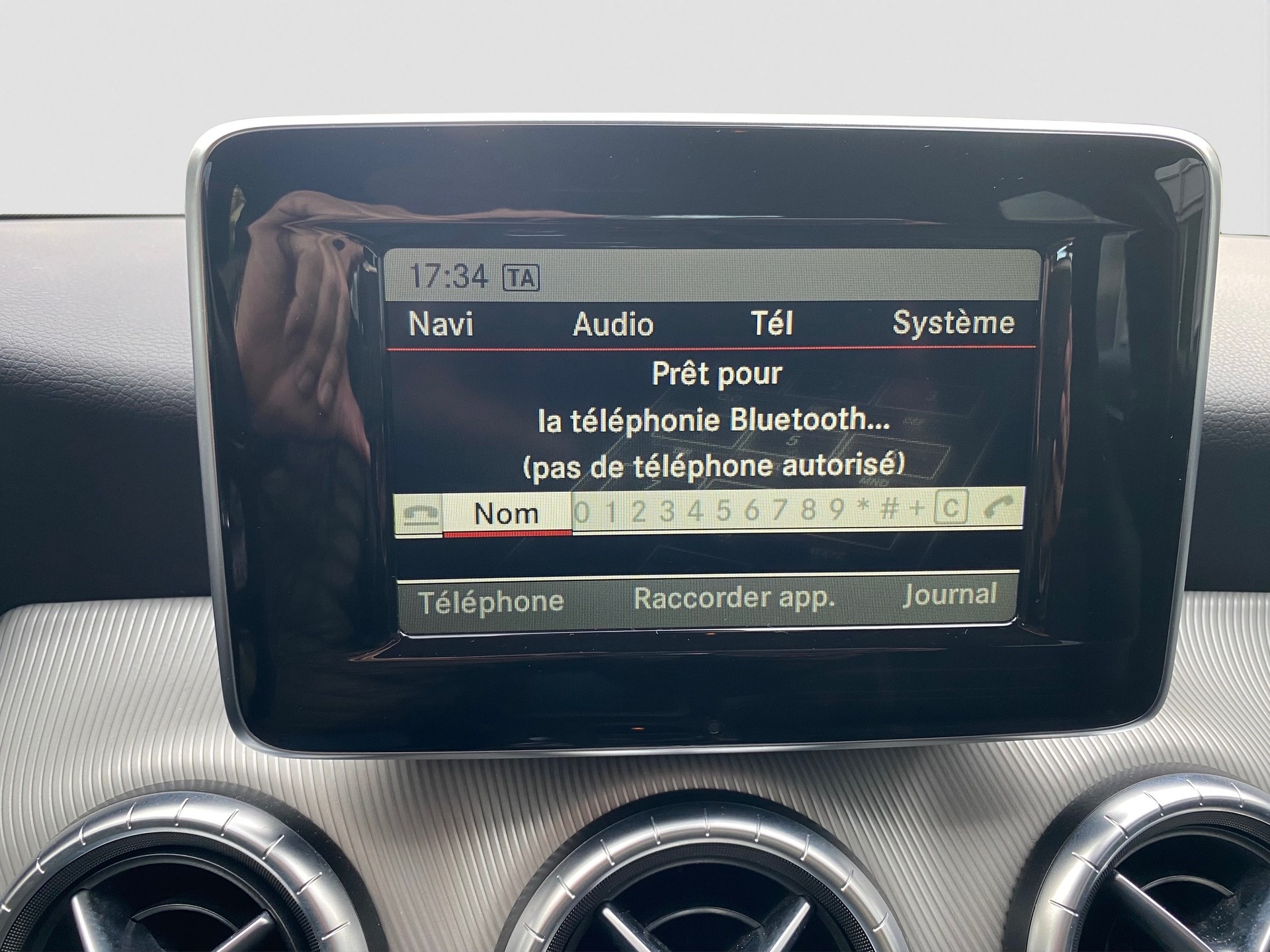 MERCEDES-BENZ CLA 250 7G-DCT 4Matic-image-13