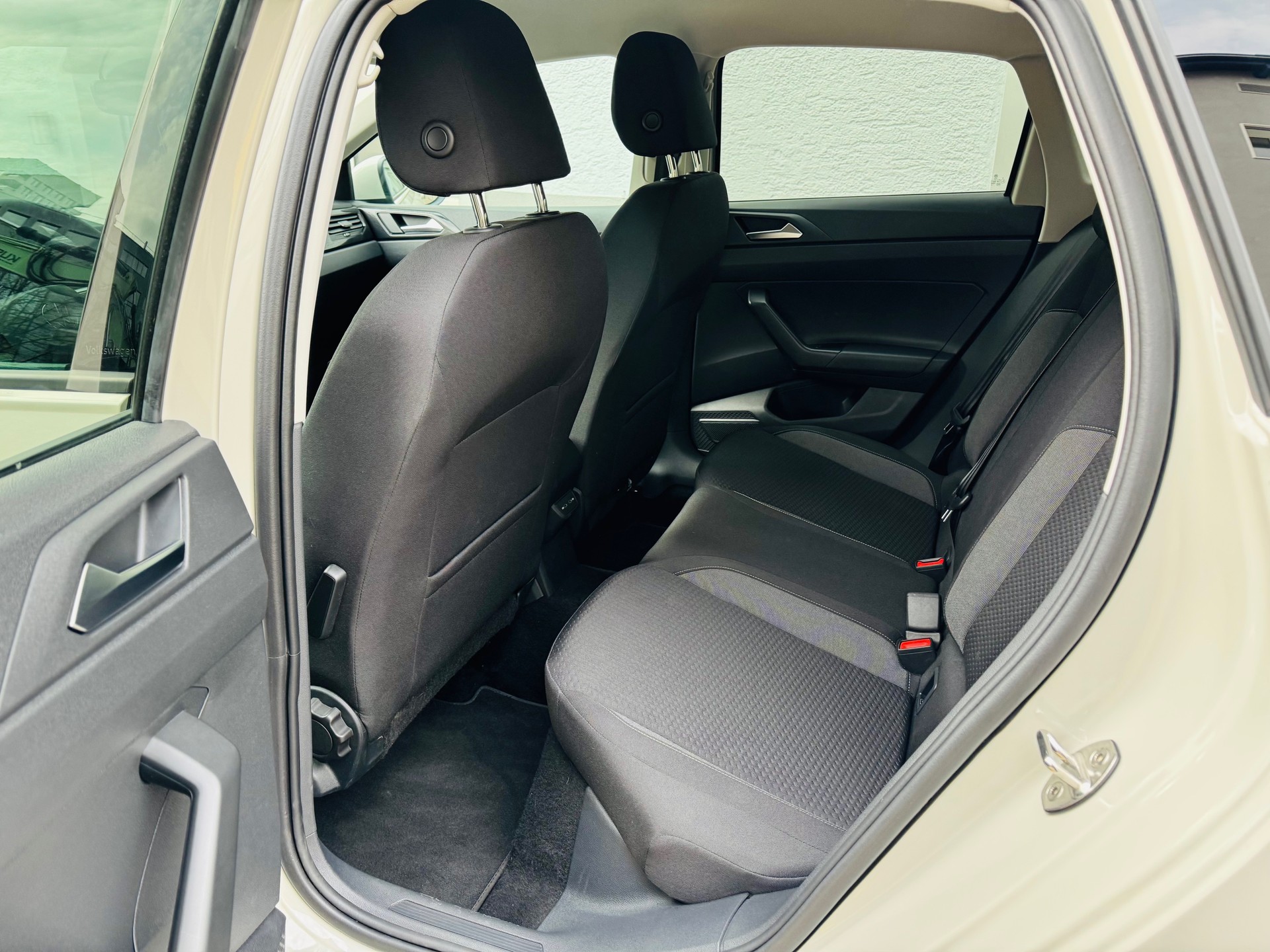 VW Taigo 1.0 TSI 75 Edition DSG-image-8
