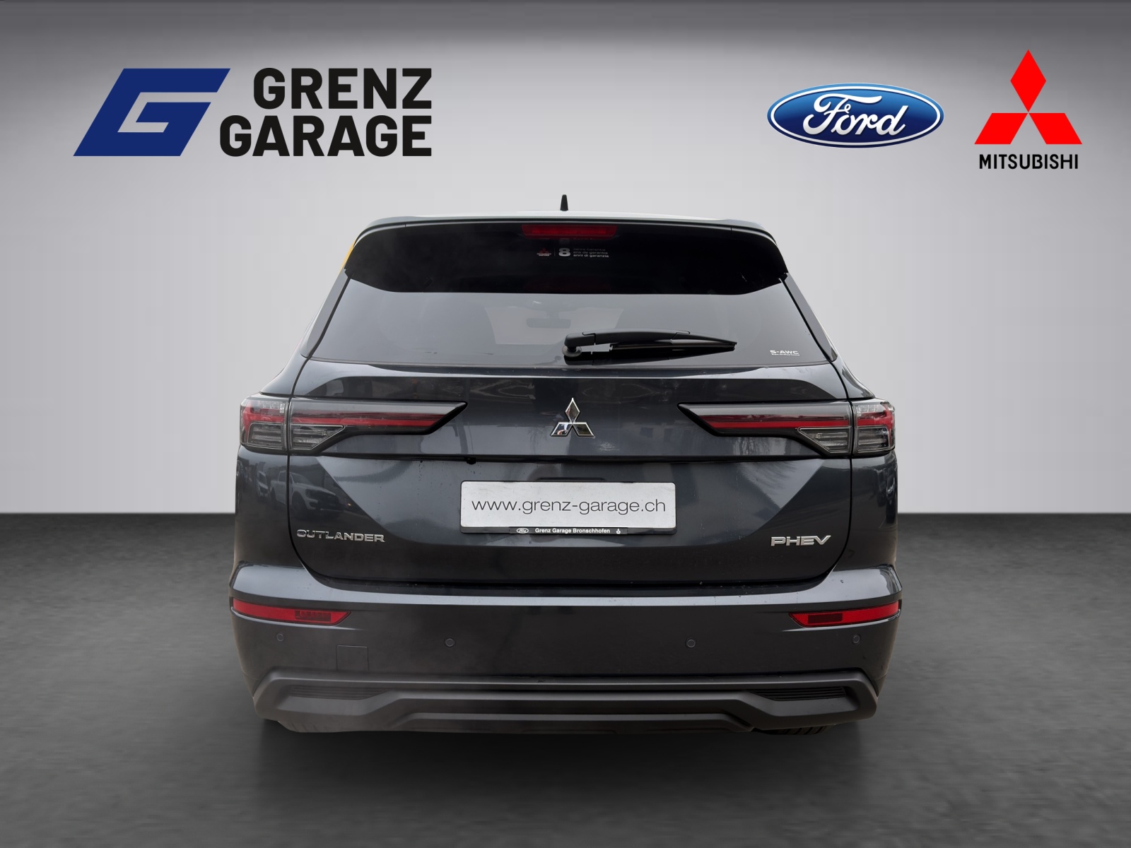 MITSUBISHI Outlander 2.4 PHEV Invite 4x4-image-4