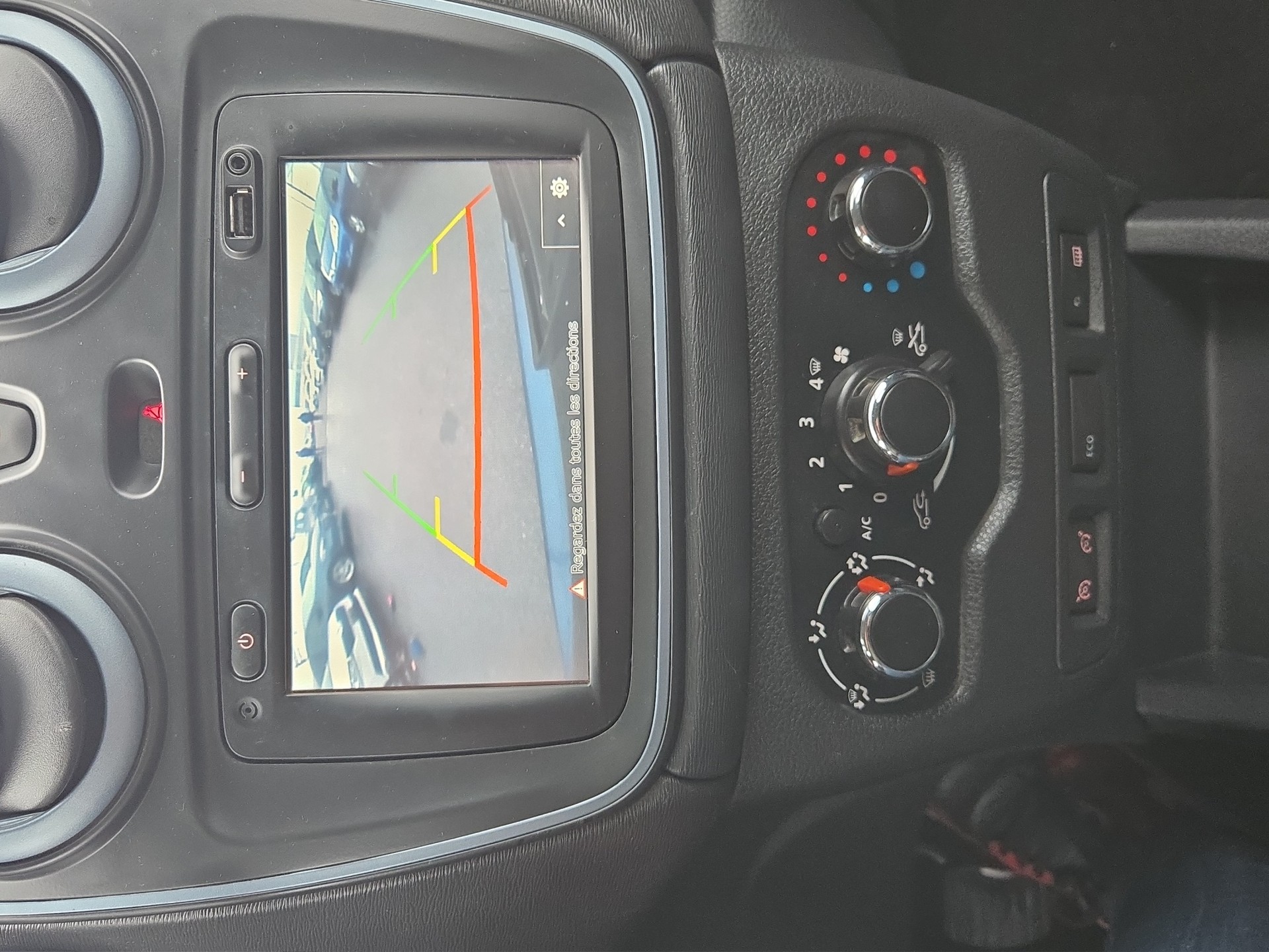 DACIA Lodgy 1.2 Turbo Essential 5PL-image-15