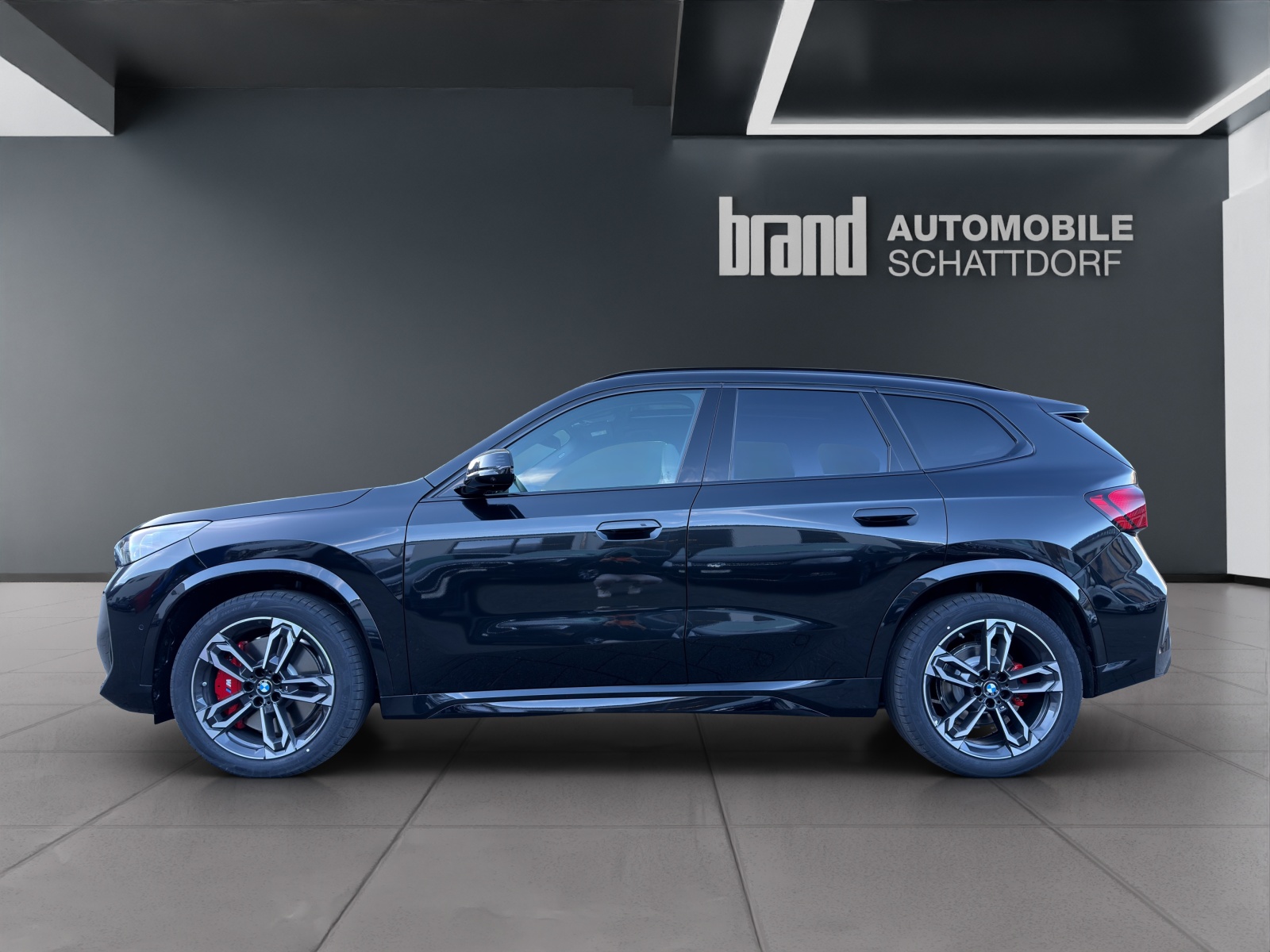 BMW iX1 30 xDrive-showroom-element-1