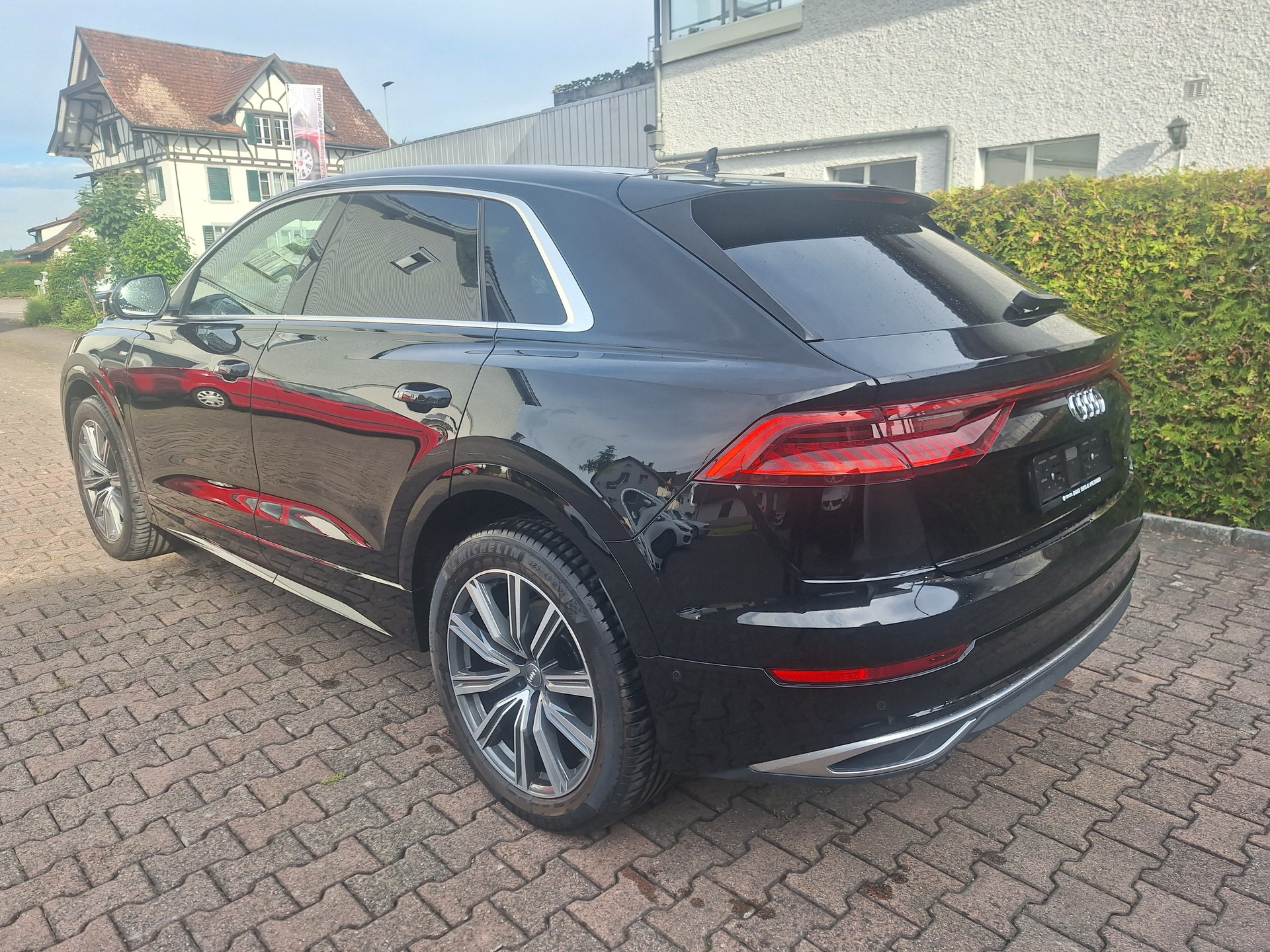 AUDI Q8 50 TDI quattro tiptronic-image-8