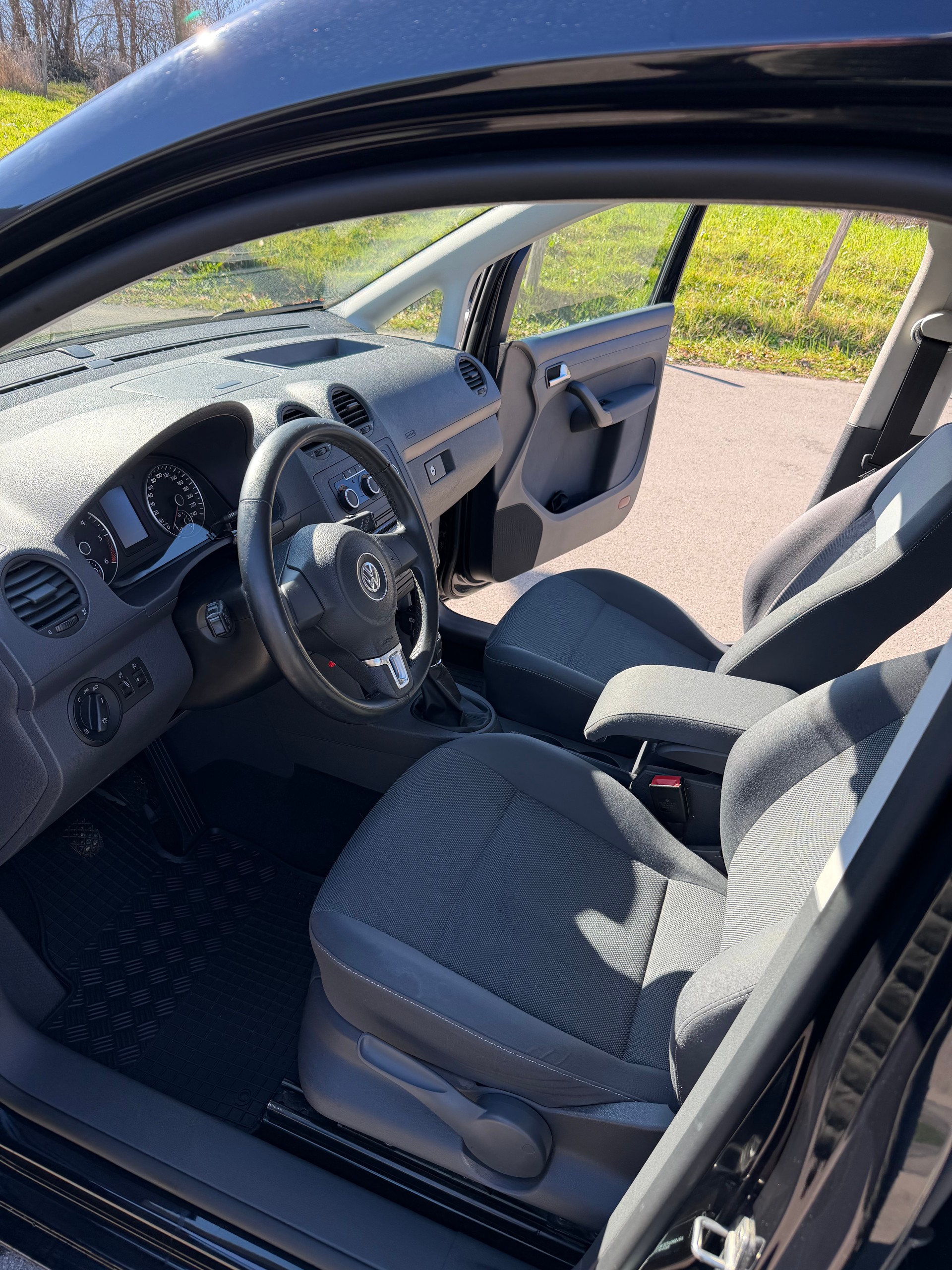VW Caddy 1.6 TDI Blue Motion TechnologyTrendline-image-6