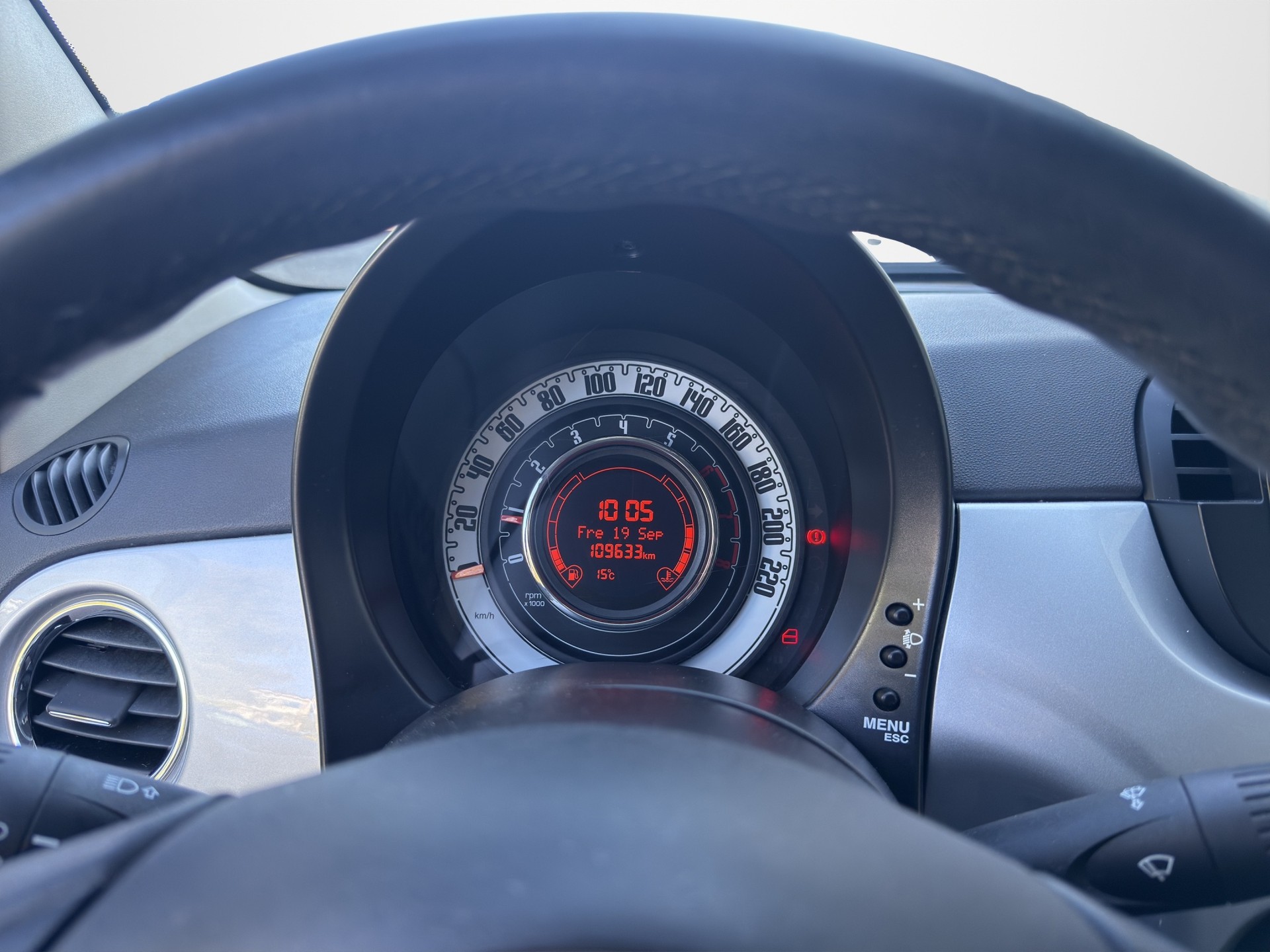 FIAT 500 1.2 Lounge-image-8