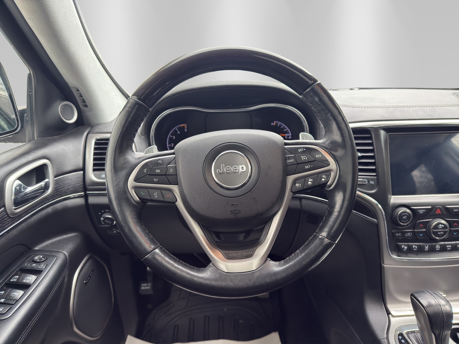 JEEP Grand Cherokee 3.0 CRD Summit Automatic-image-9