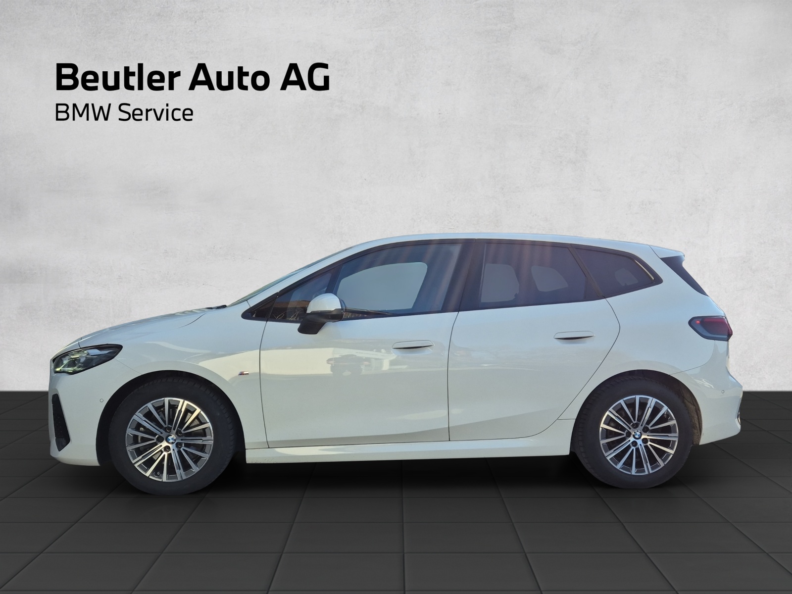 BMW 223i Active Tourer xDrive M Sport DKG-showroom-element-2