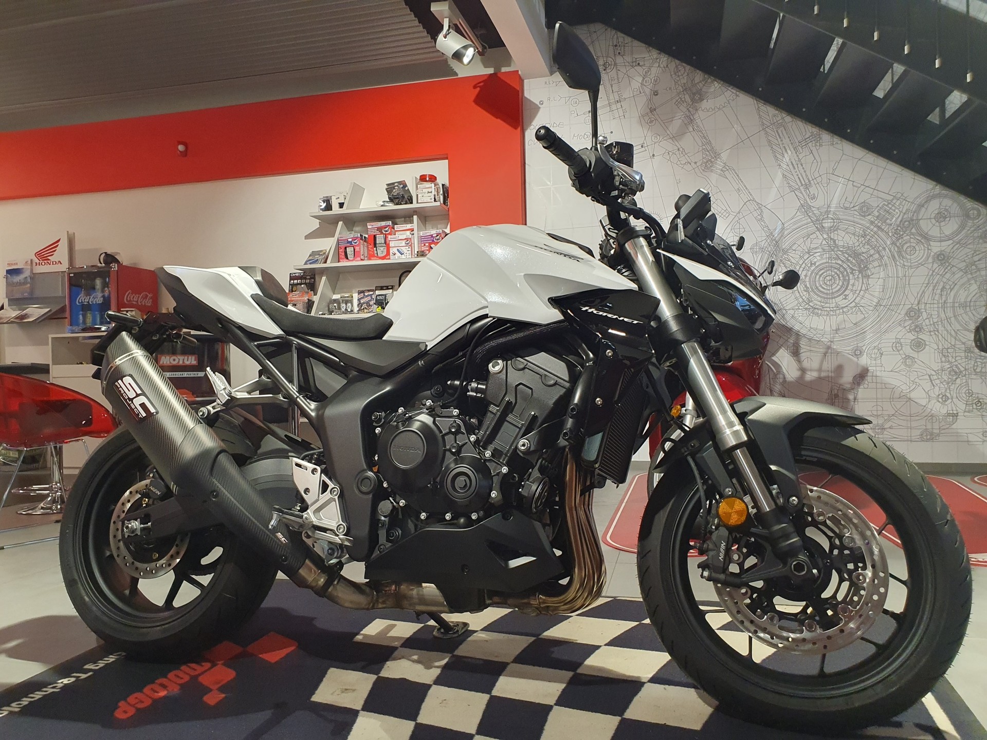 HONDA CB 1000 Hornet-image-12