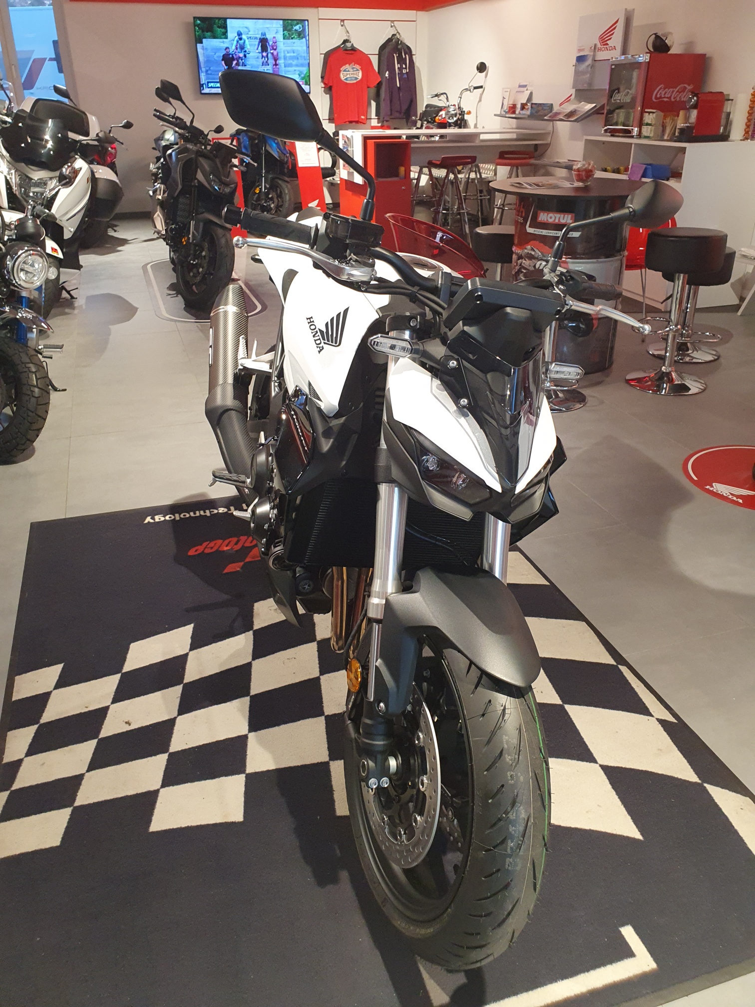 HONDA CB 1000 Hornet-image-1