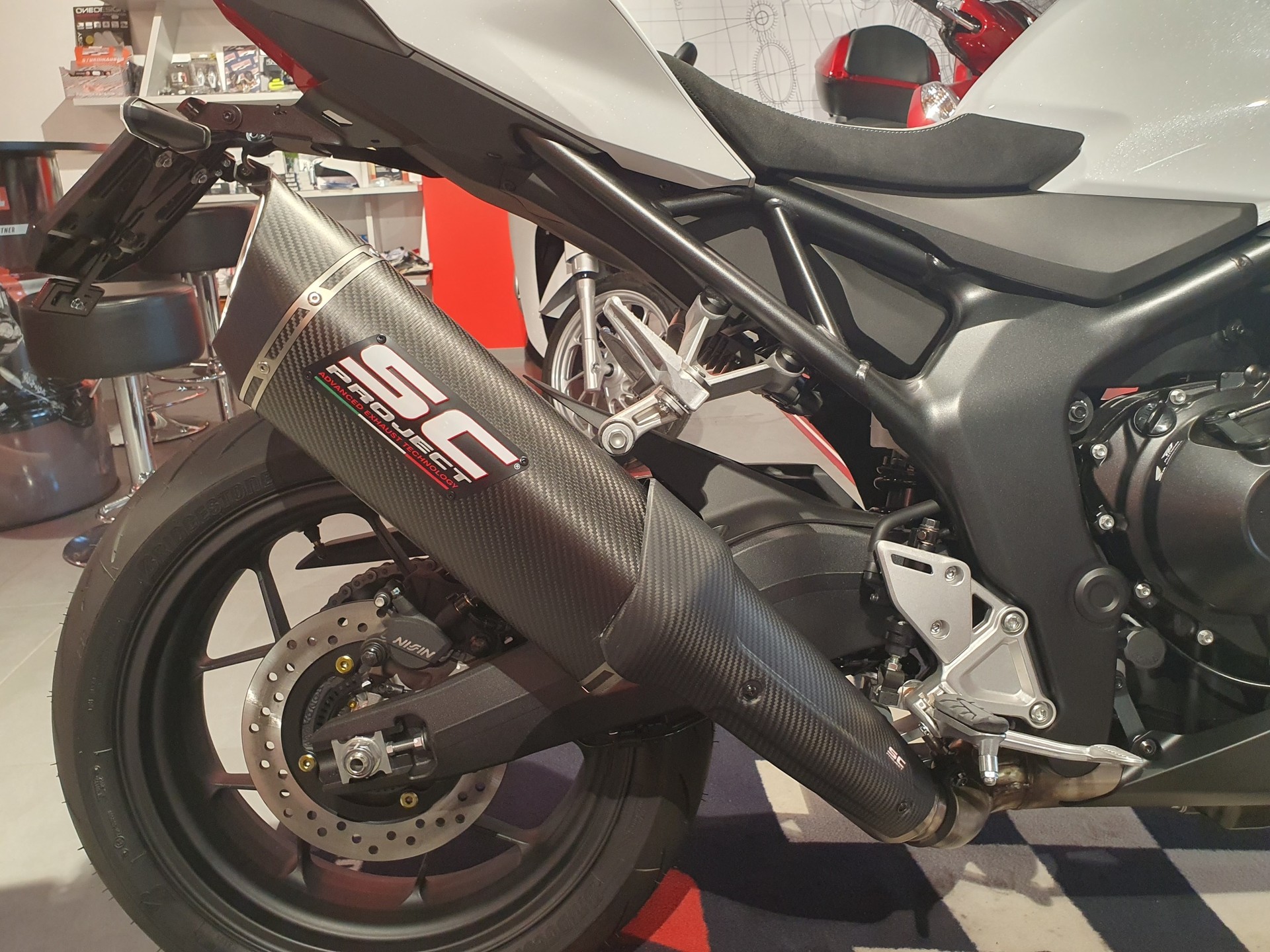 HONDA CB 1000 Hornet-image-4
