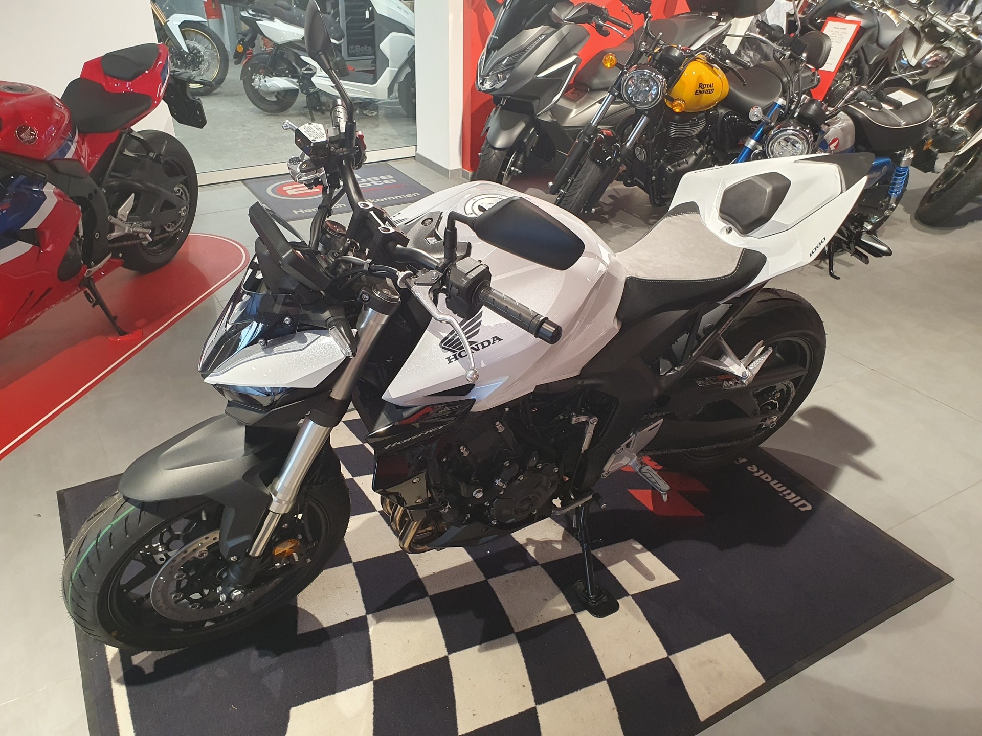 HONDA CB 1000 Hornet-image-7