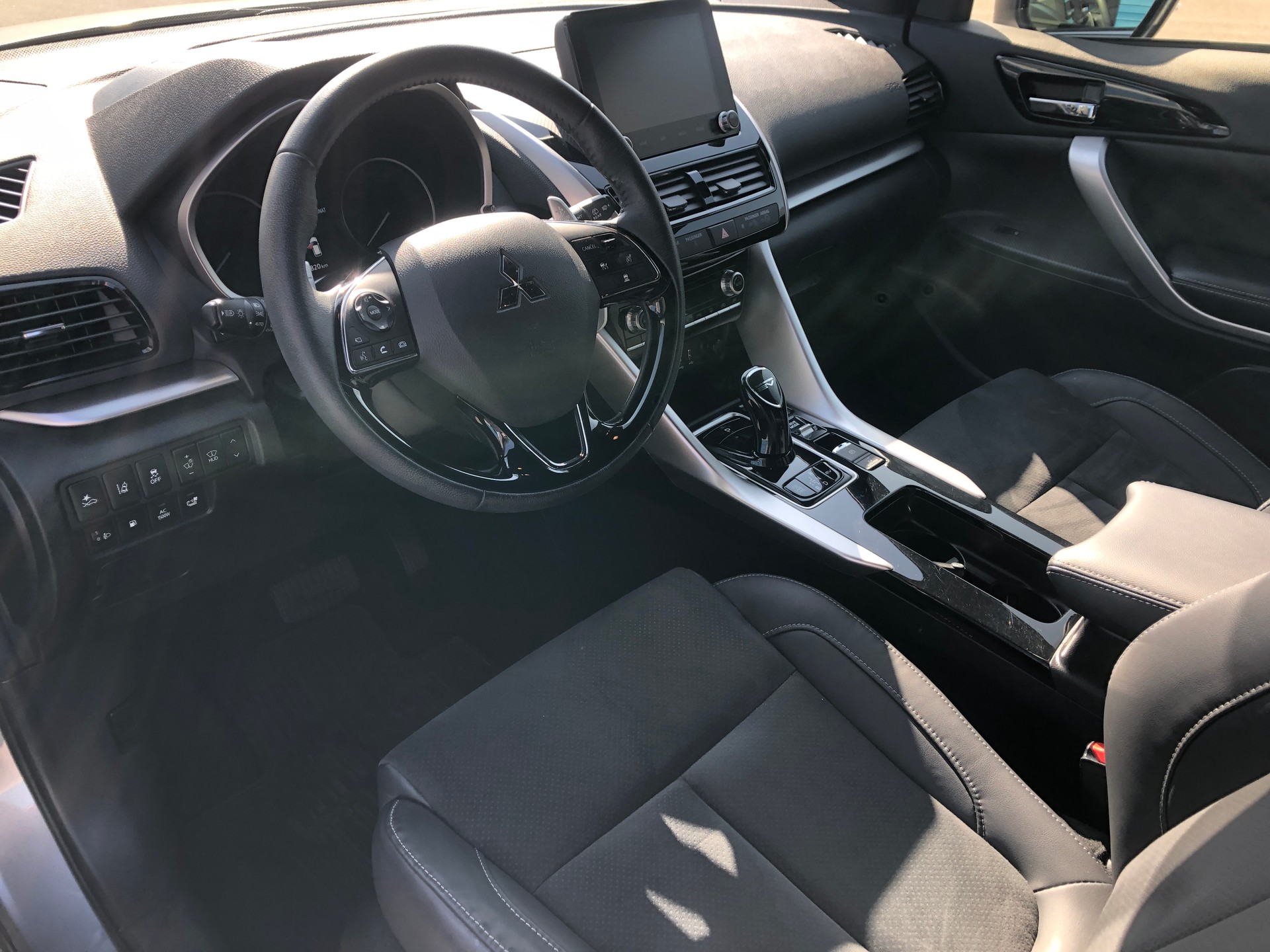 MITSUBISHI Eclipse Cross 2.4 PHEV Style 4WD-image-4
