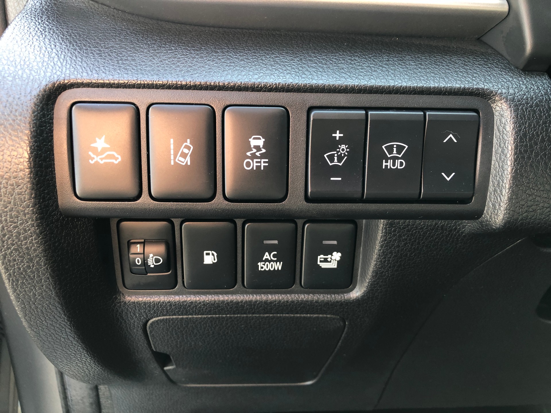 MITSUBISHI Eclipse Cross 2.4 PHEV Style 4WD-image-10