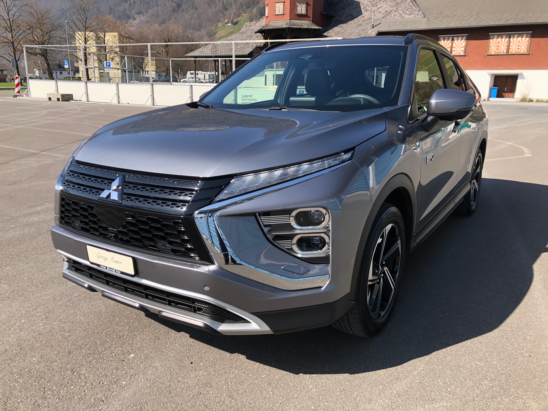 MITSUBISHI Eclipse Cross 2.4 PHEV Style 4WD-showroom-element-1