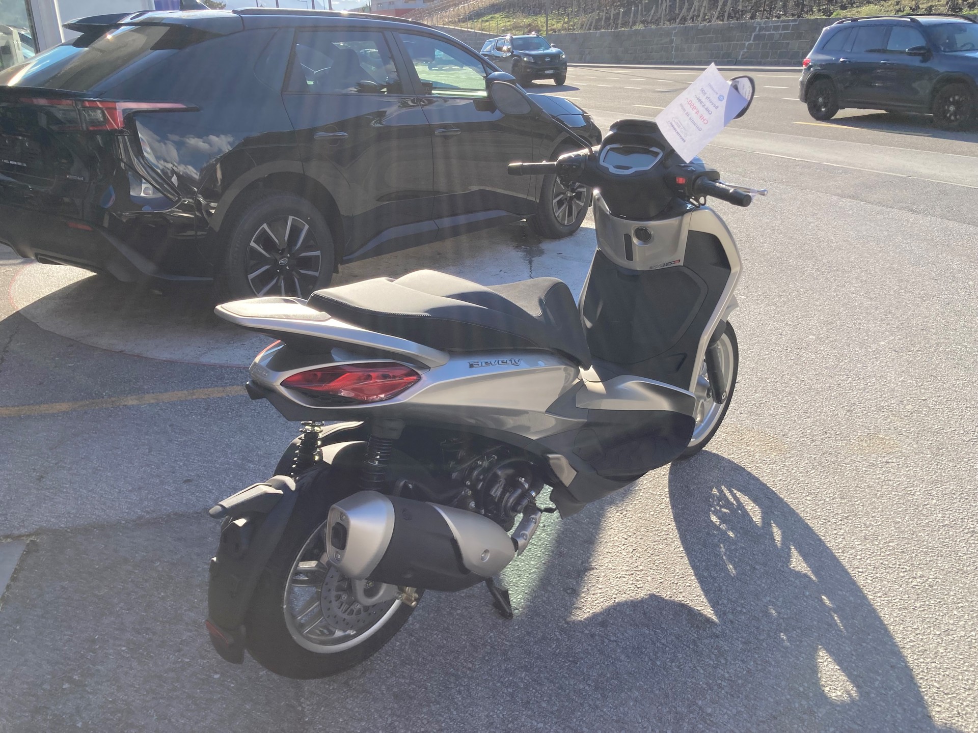 PIAGGIO Beverly 300-image-4