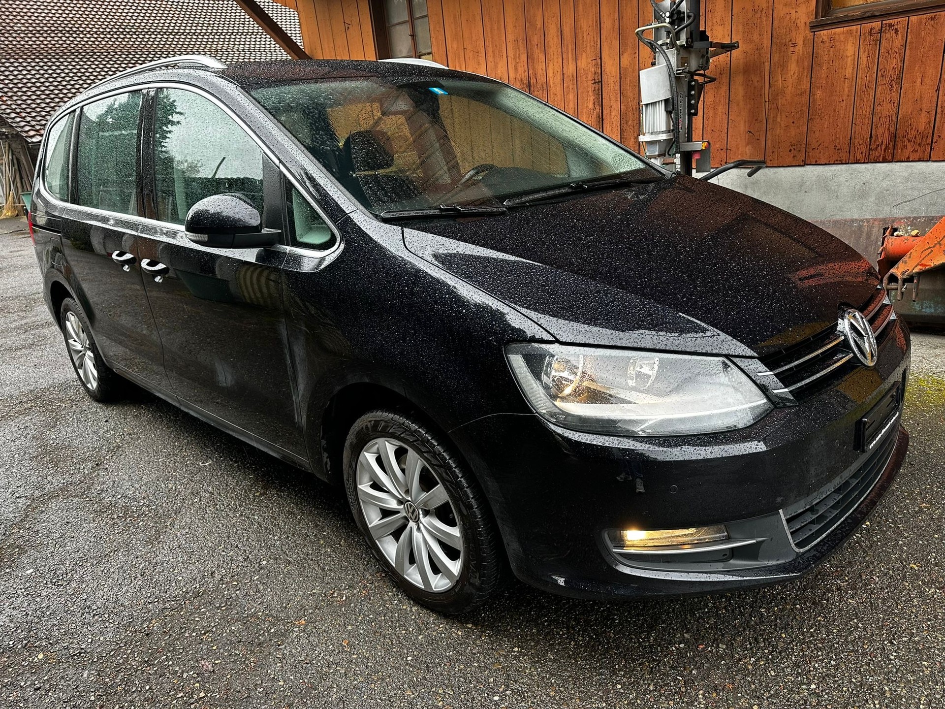 VW Sharan 2.0 TDI BlueMotion Technology Highline DSG-image-1