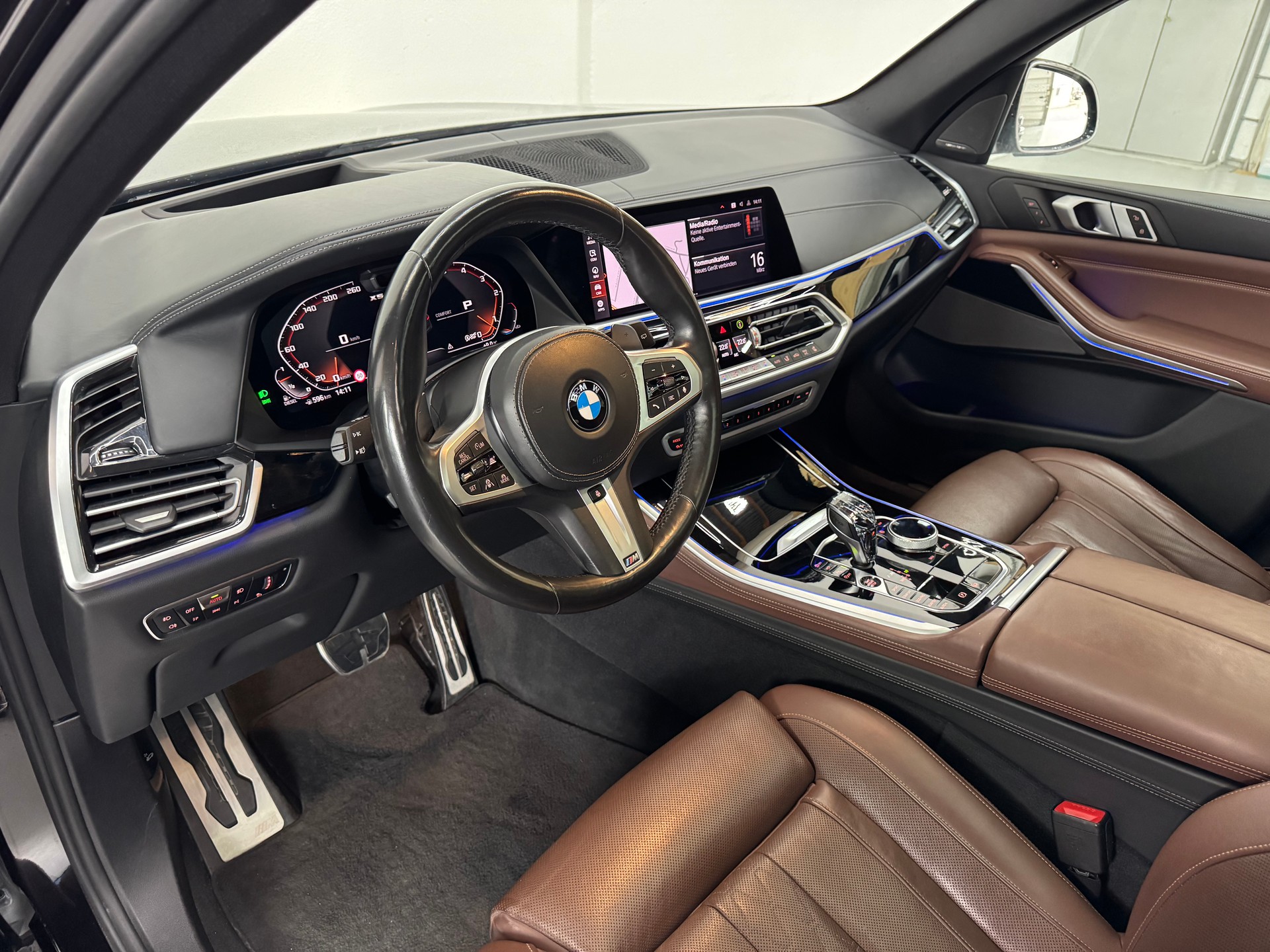BMW X5 xDrive M50d Steptronic-image-11