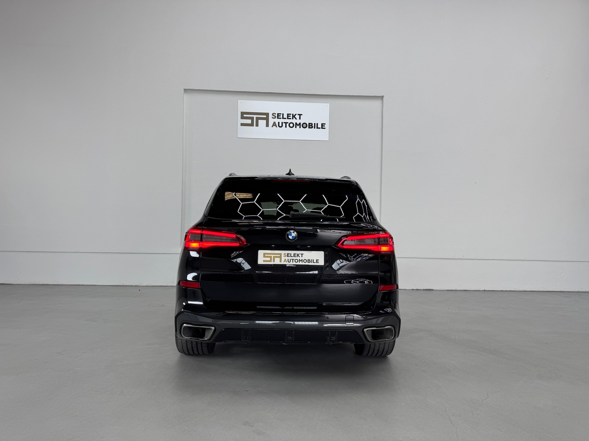 BMW X5 xDrive M50d Steptronic-image-4