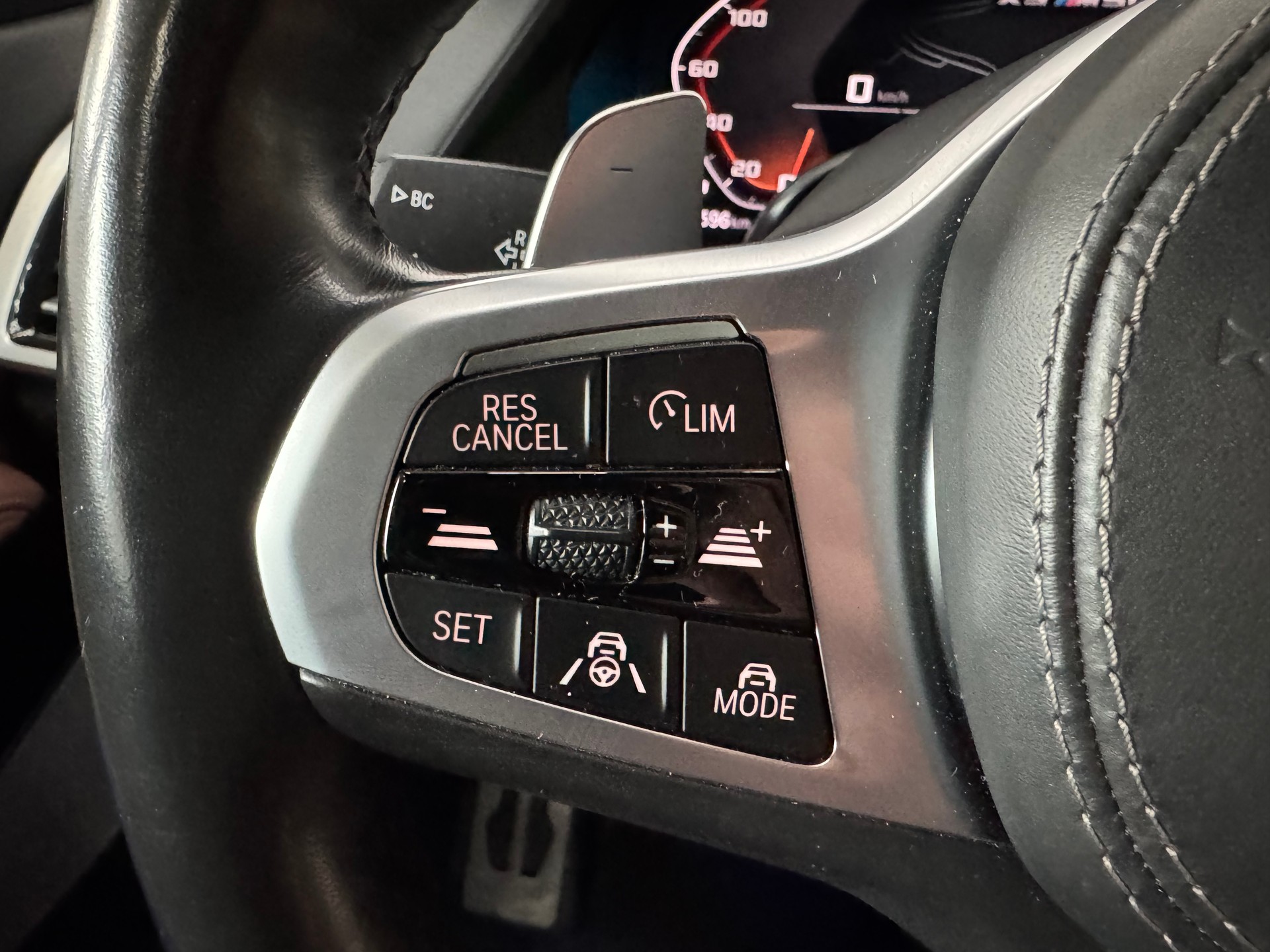 BMW X5 xDrive M50d Steptronic-image-16